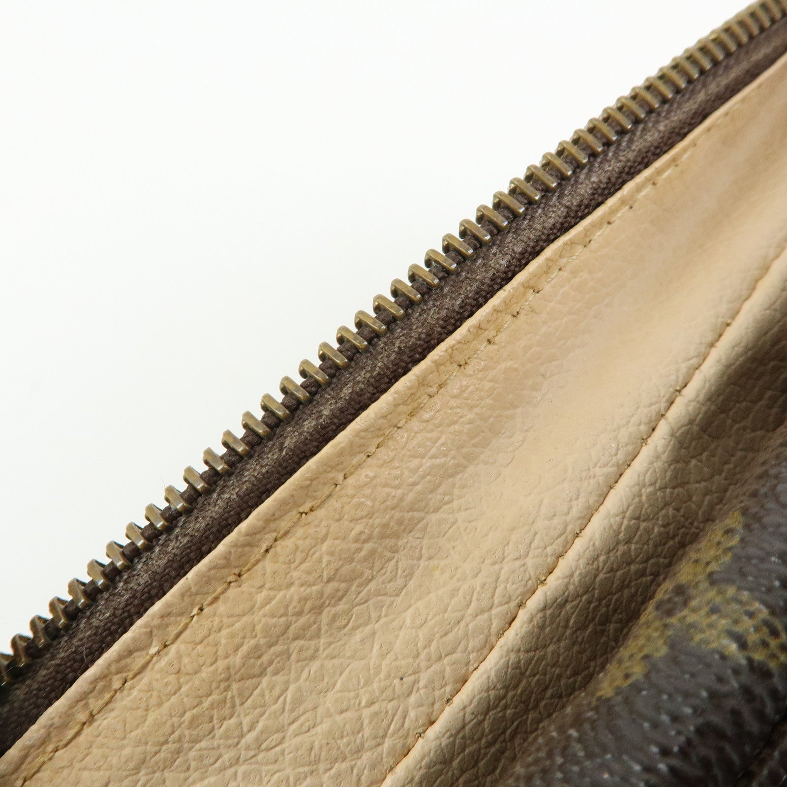 Louis Vuitton Monogram Trousse Toilette 23 Pouch Brown M47524