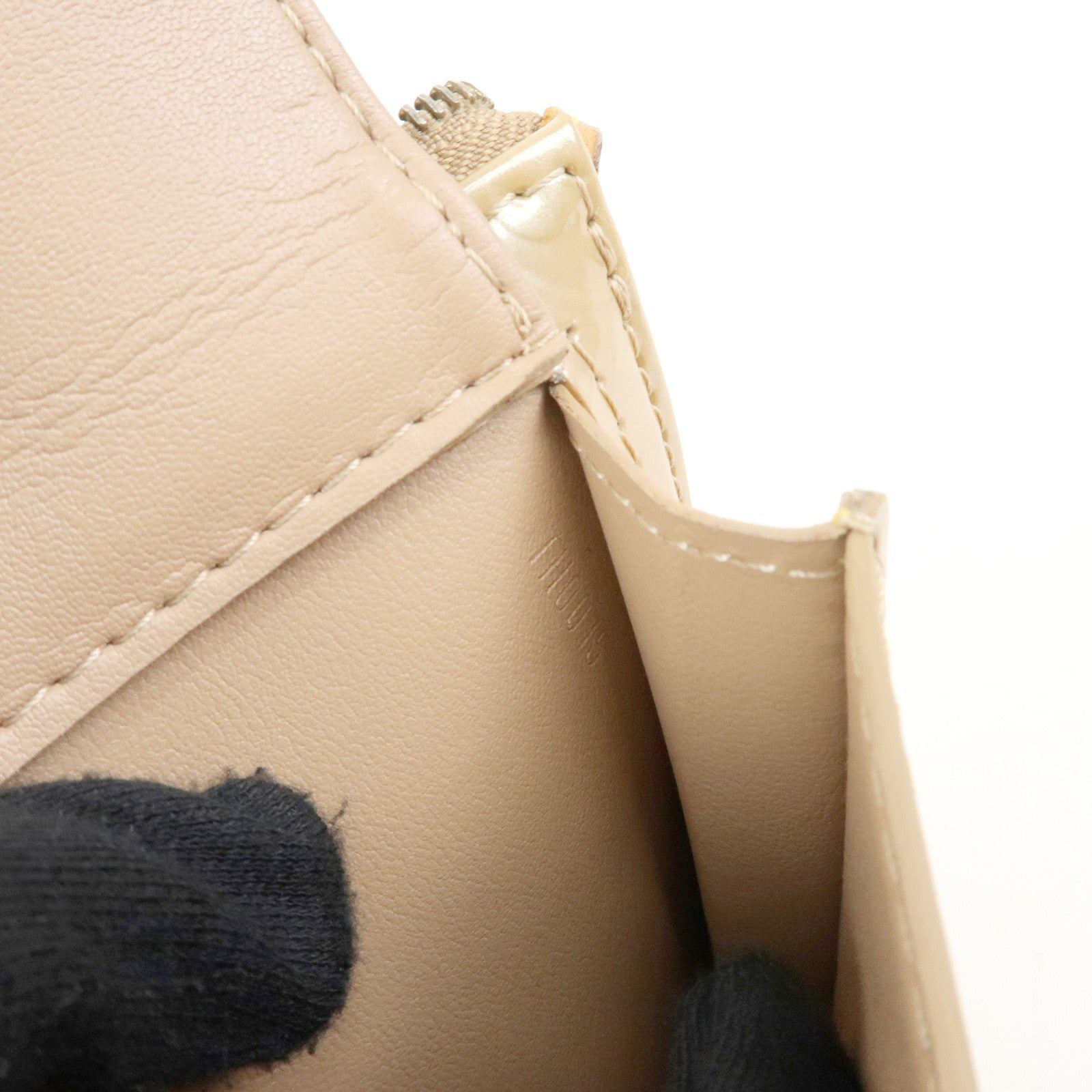 Louis Vuitton Monogram Vernis Motte Shoulder Bag Noisette M91337
