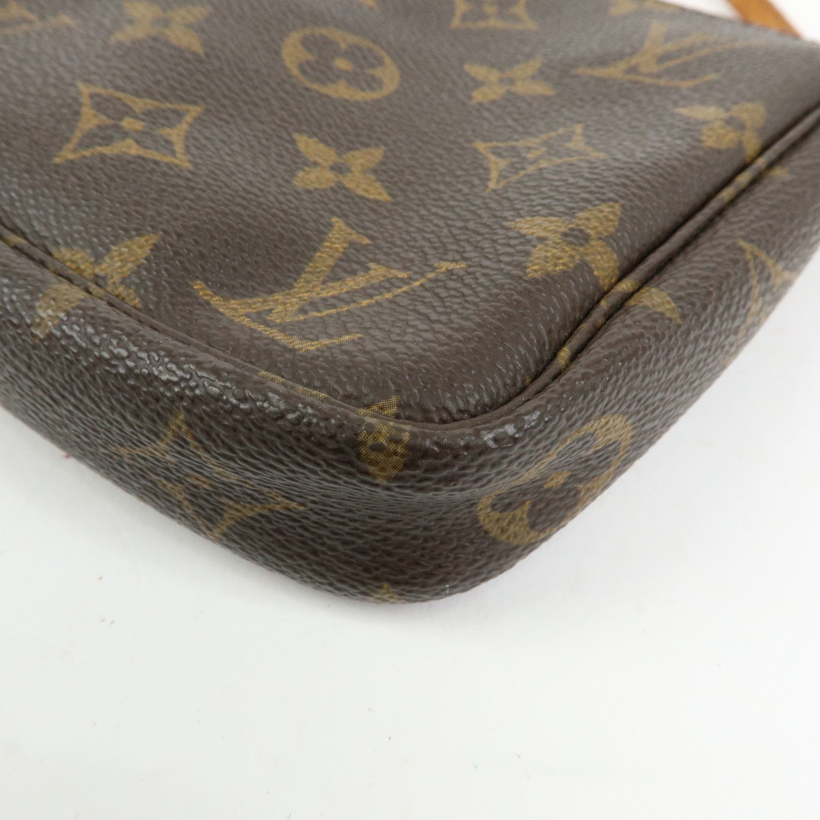 Louis Vuitton Monogram Pochette Accessoires Hand Bag Brown M51980