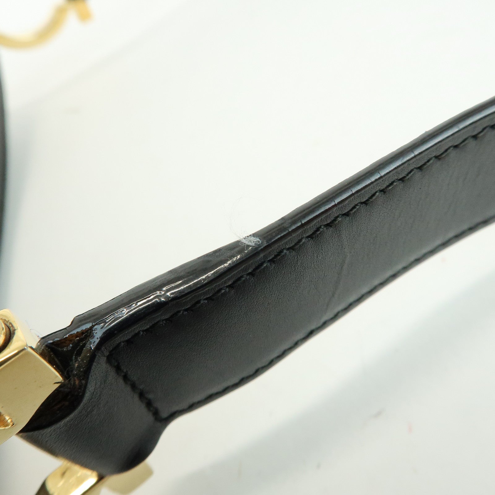 Ferragamo Gancini Leather Shoulder Bag Hand Bag Black