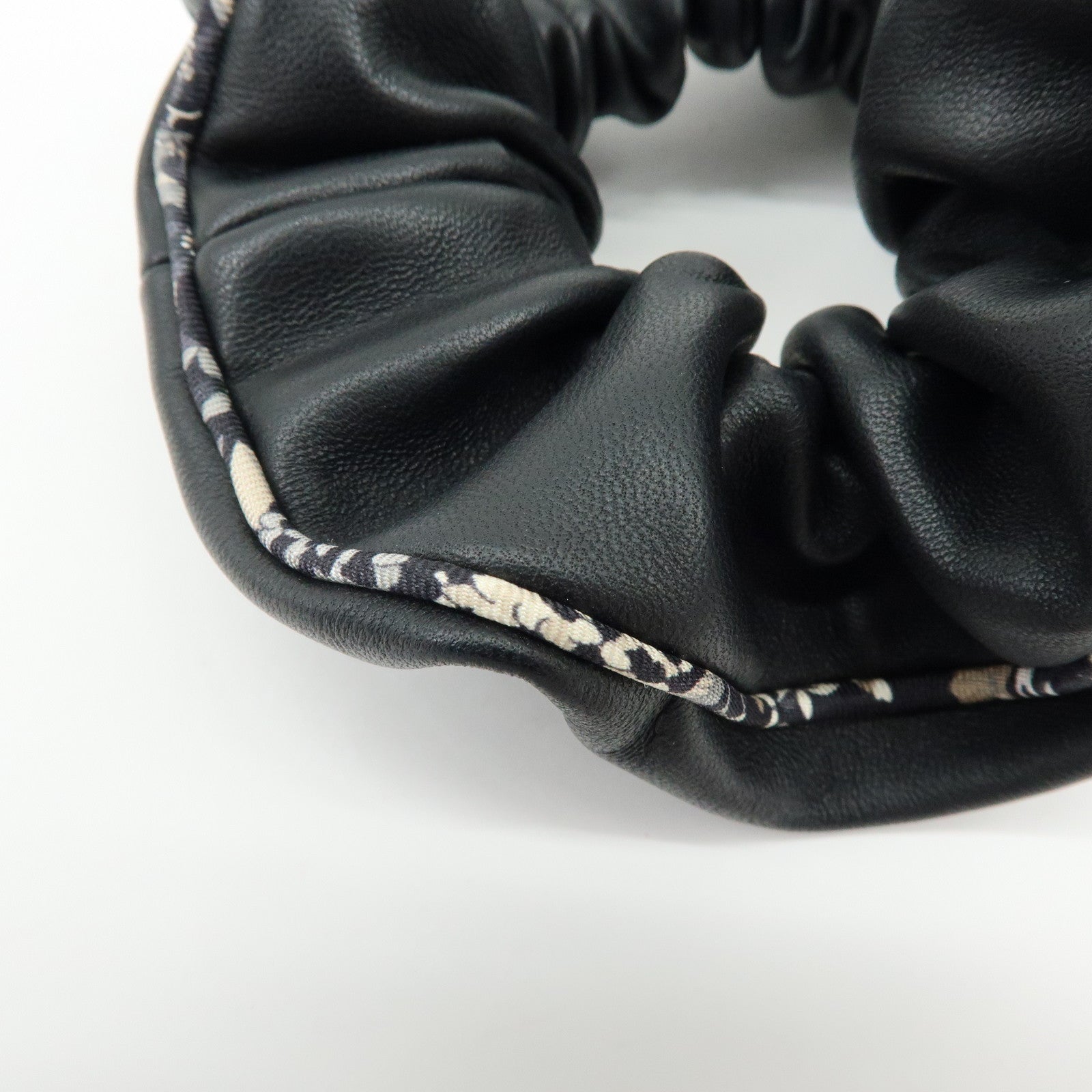 HERMES Agneau Milo Lamb Leather Scrunchie Hair Accessory Black White