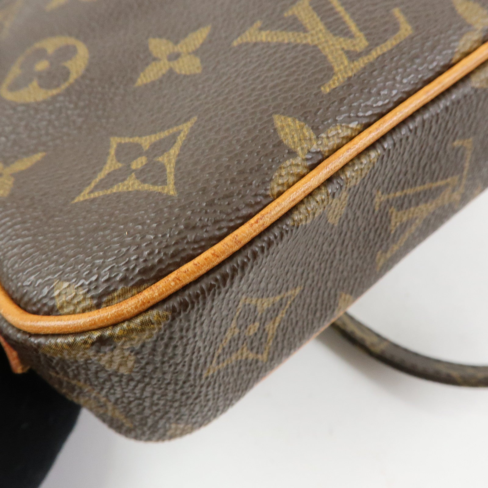 Louis Vuitton Monogram Pochette Marly Bandouliere Bag Brown M51828