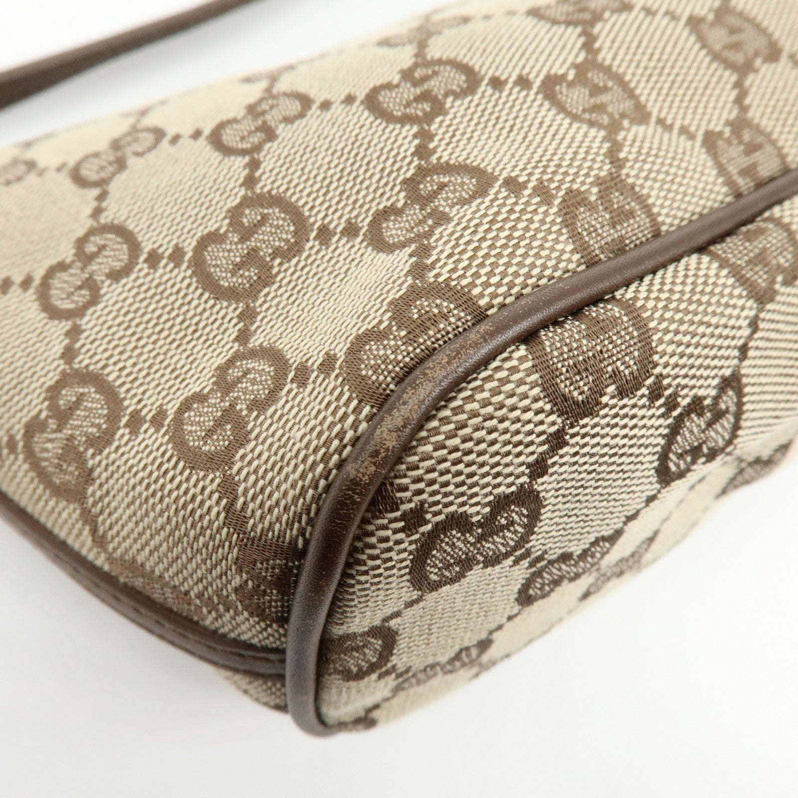 GUCCI Boat Bag GG Canvas Accessory Pouch Hand Bag Beige Brown 07198