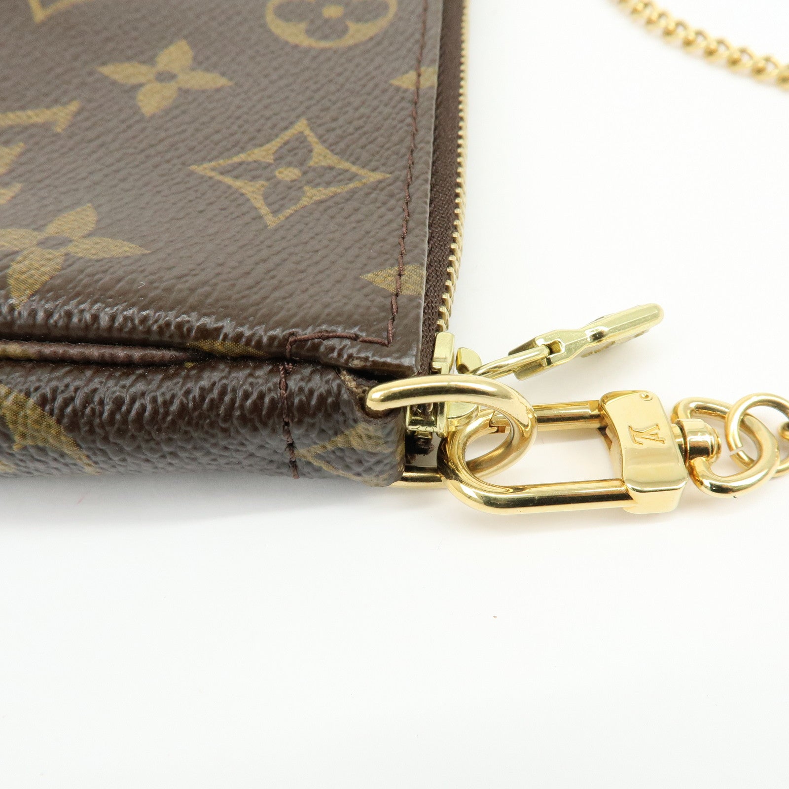 Louis Vuitton Monogram T&B Mini Pochette Accessoires Hand Bag M60153