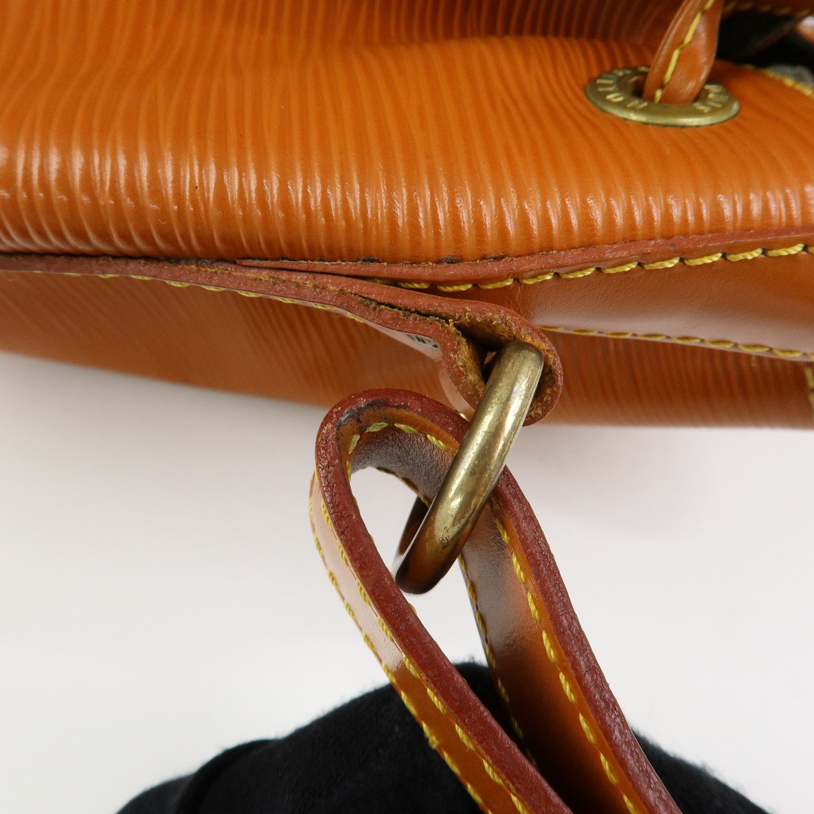 Louis Vuitton Epi Leather Noe Shoulder Bag Zipang Gold M44008