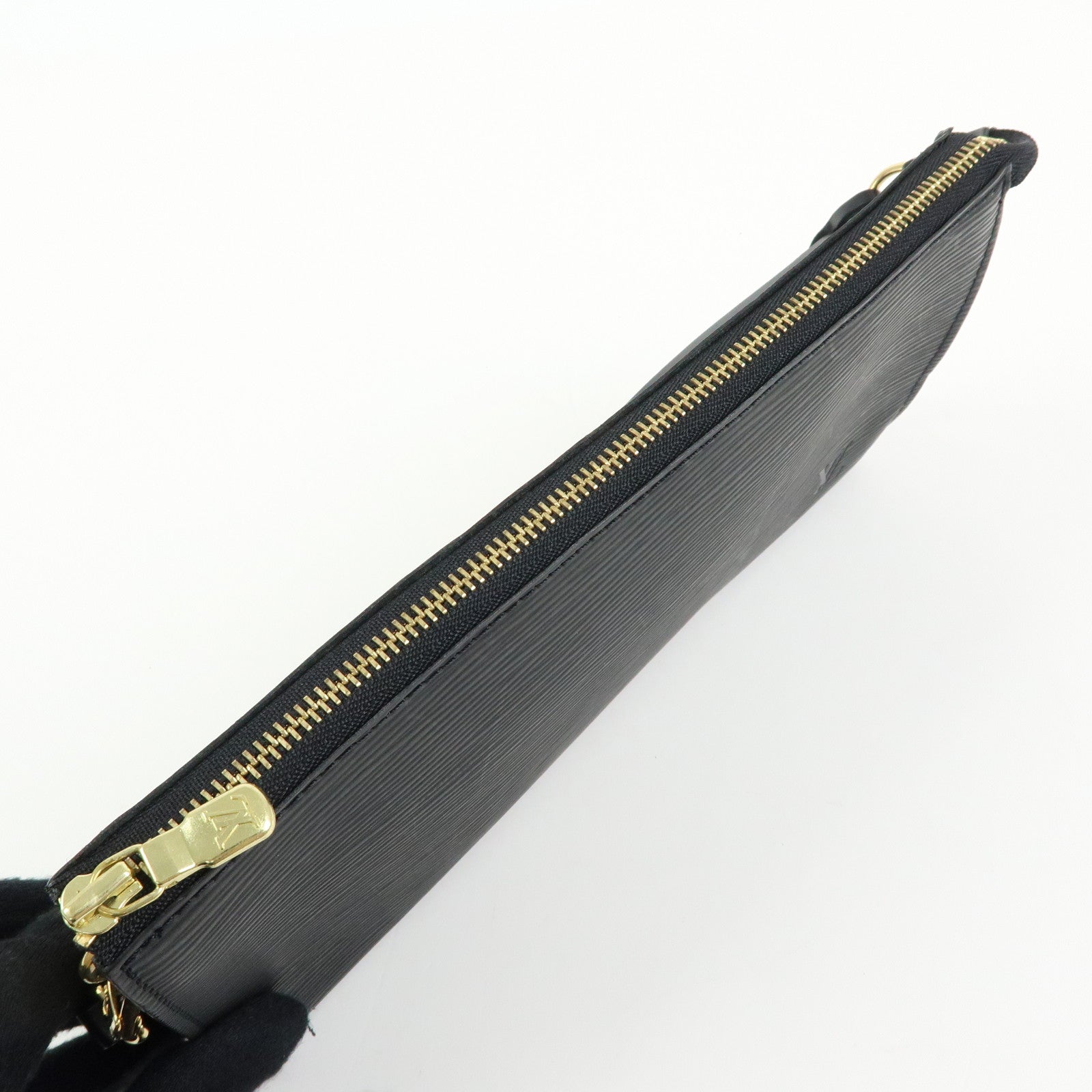 Louis Vuitton Epi Pochette Accessoires Hand Bag Noir M52942