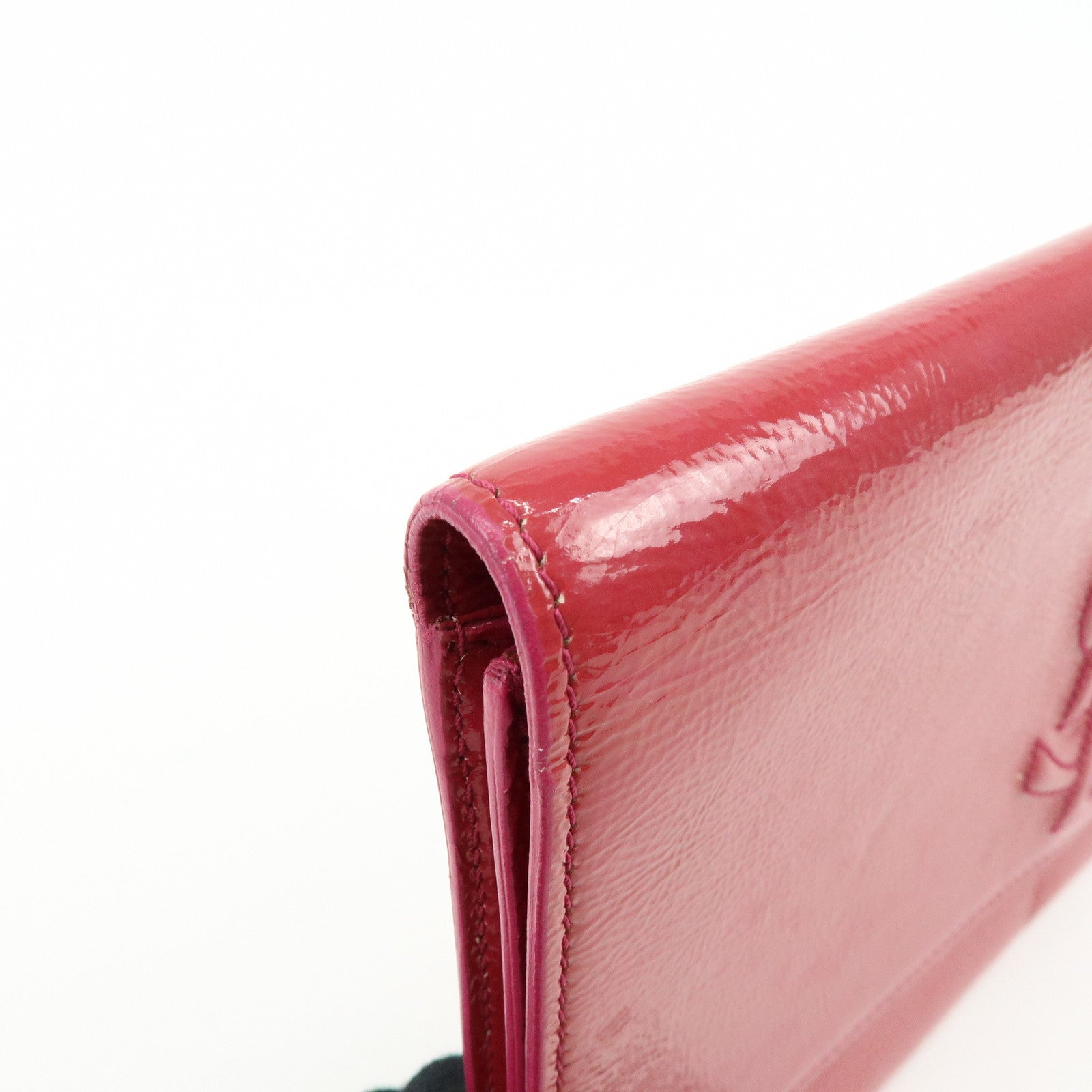 SAINT LAURENT PARIS Cassandra Patent Leather Clutch Bag Pink 203855