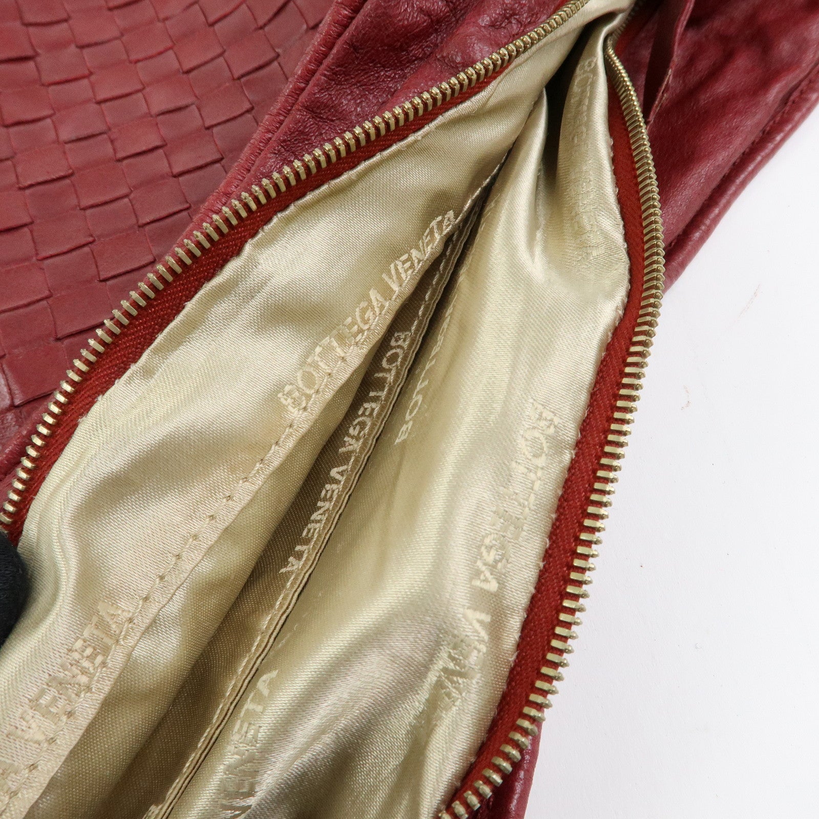 BOTTEGA VENETA Intrecciato Leather Shoulder Bag Crossbody Bag Wine Red
