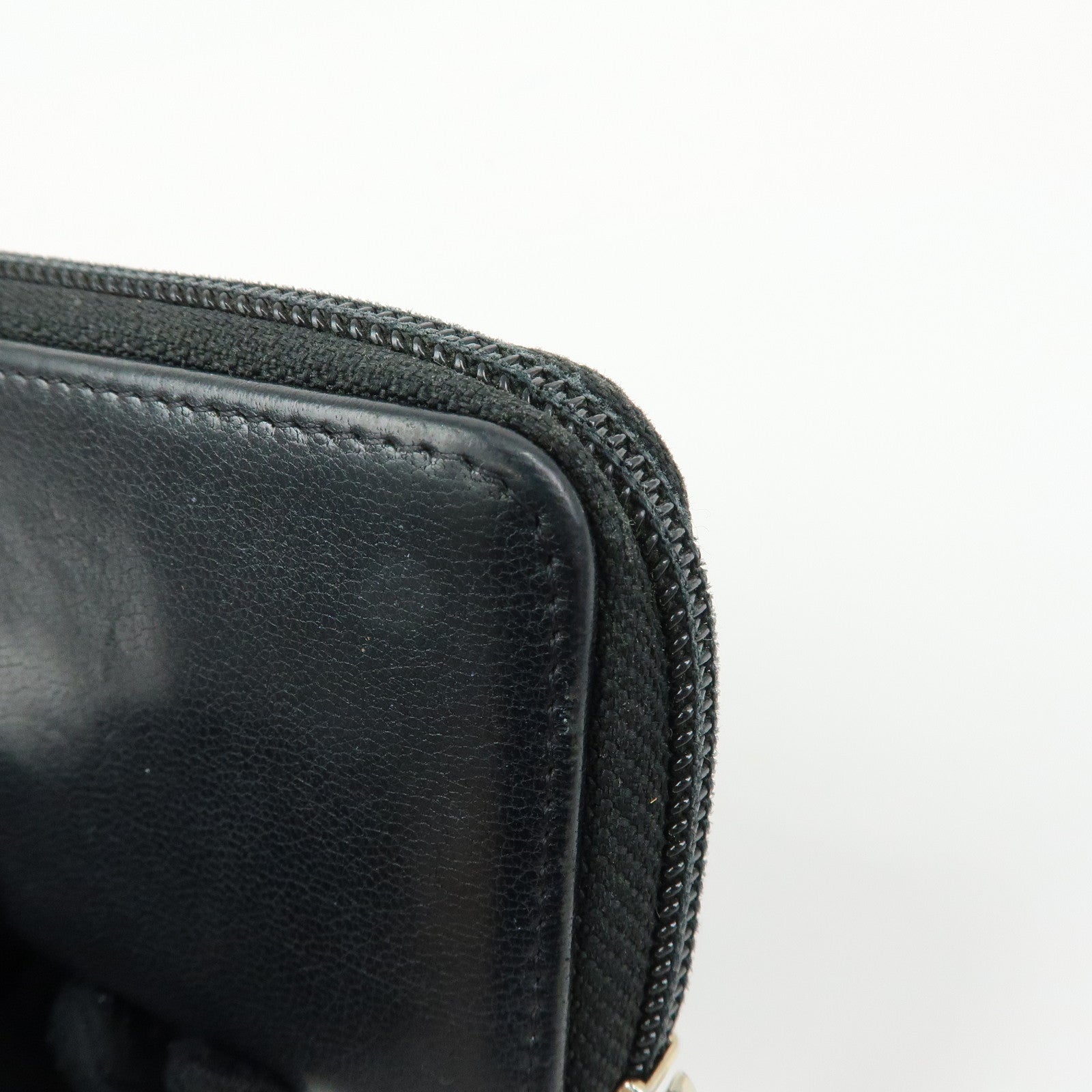 CHANEL COCO Mark Calf Skin Round Zippy Compact Wallet Black