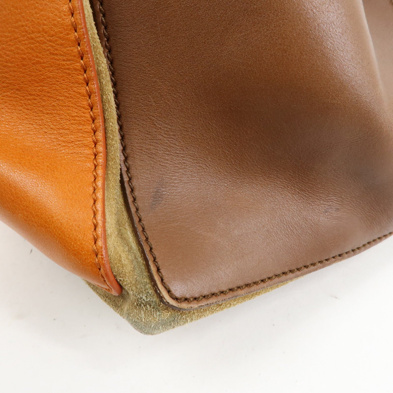 SAINT LAURENT PARIS Baby Cabas Muse Two Leather Suede Hand Bag