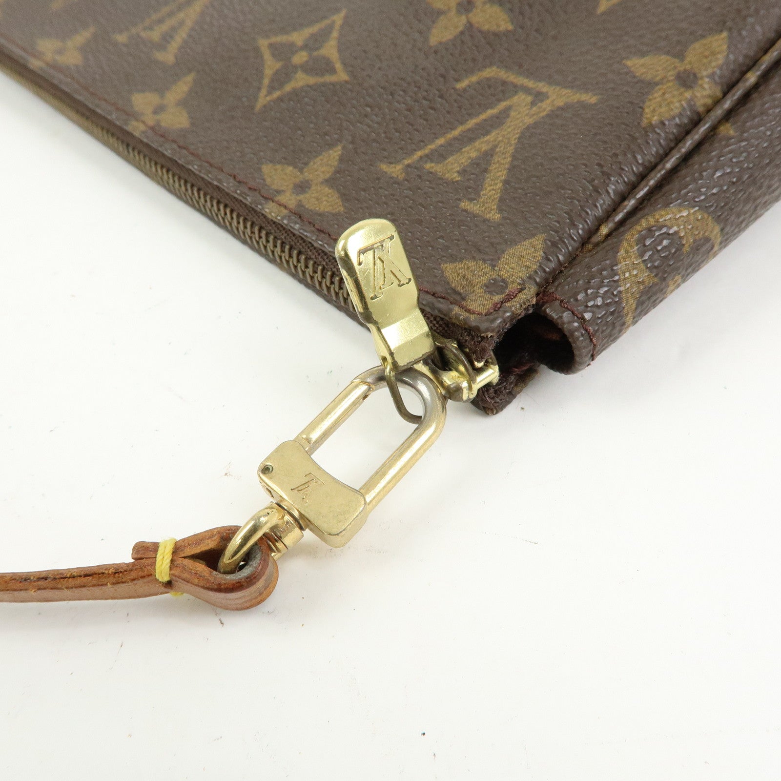 Louis Vuitton Monogram Pochette Accessoires Pouch Hand Bag Brown M51980