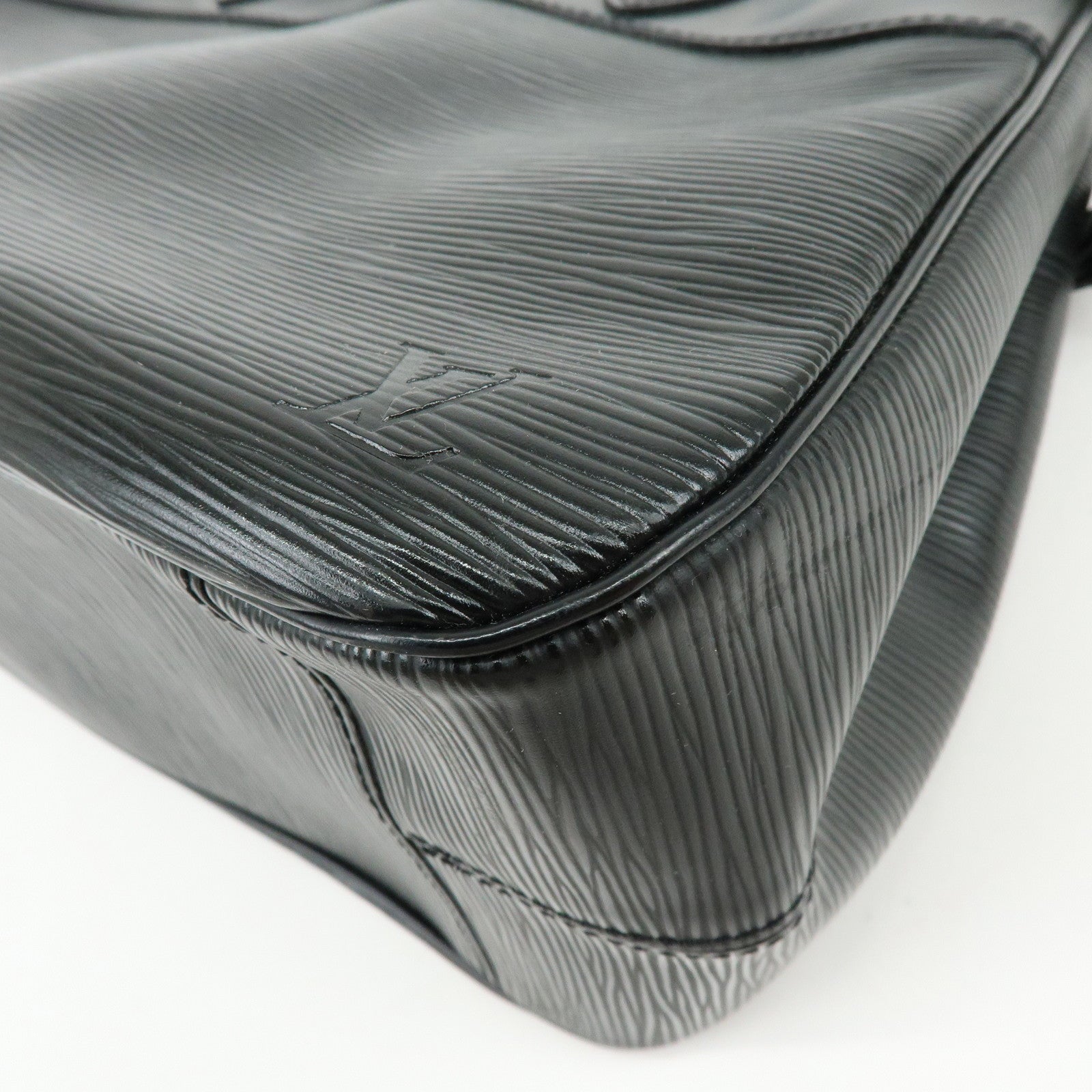 Louis Vuitton Epi Passy PM Leather Hand Bag Noir Black M59262