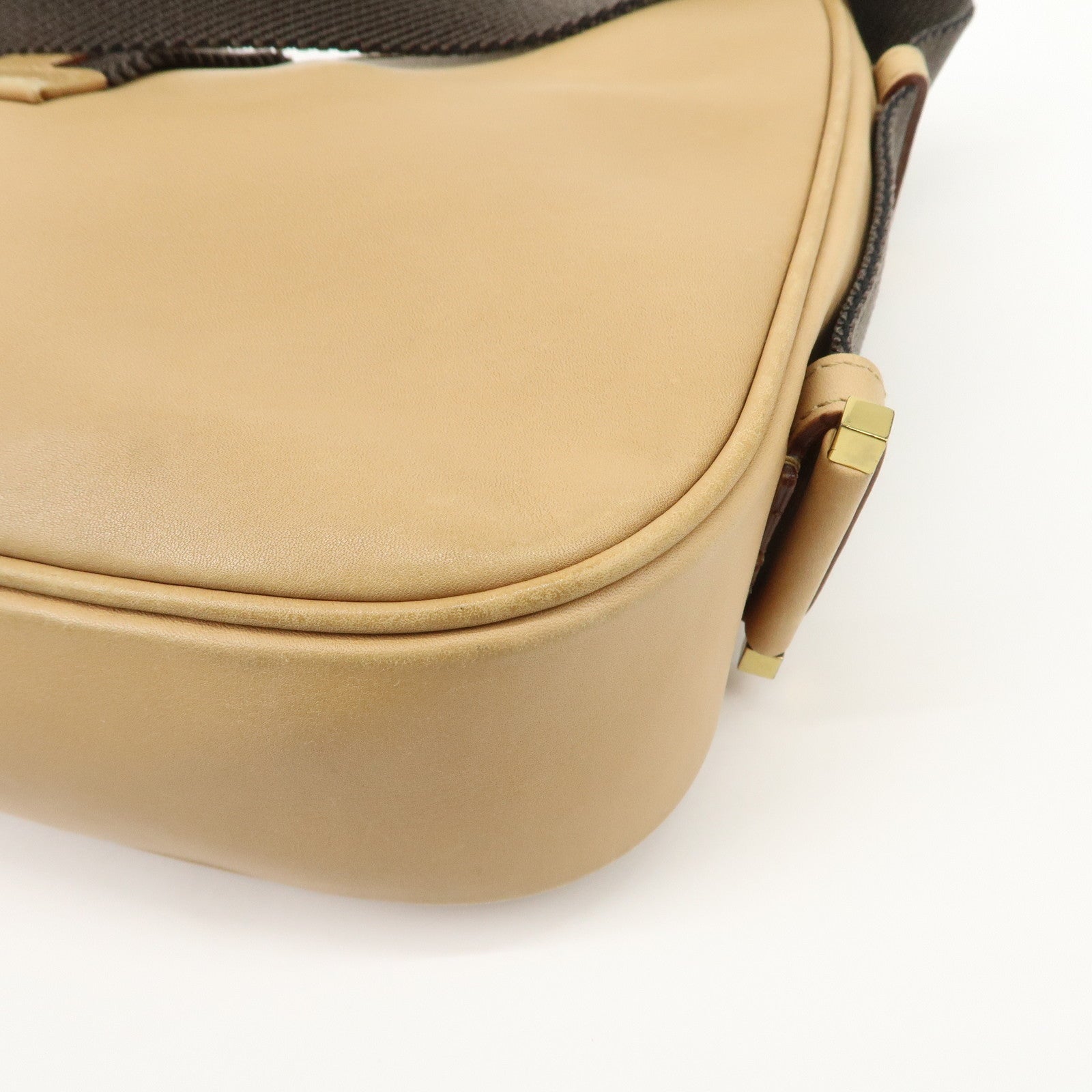 GUCCI Leather Shoulder Bag Beige Gold HDW 92736 Used