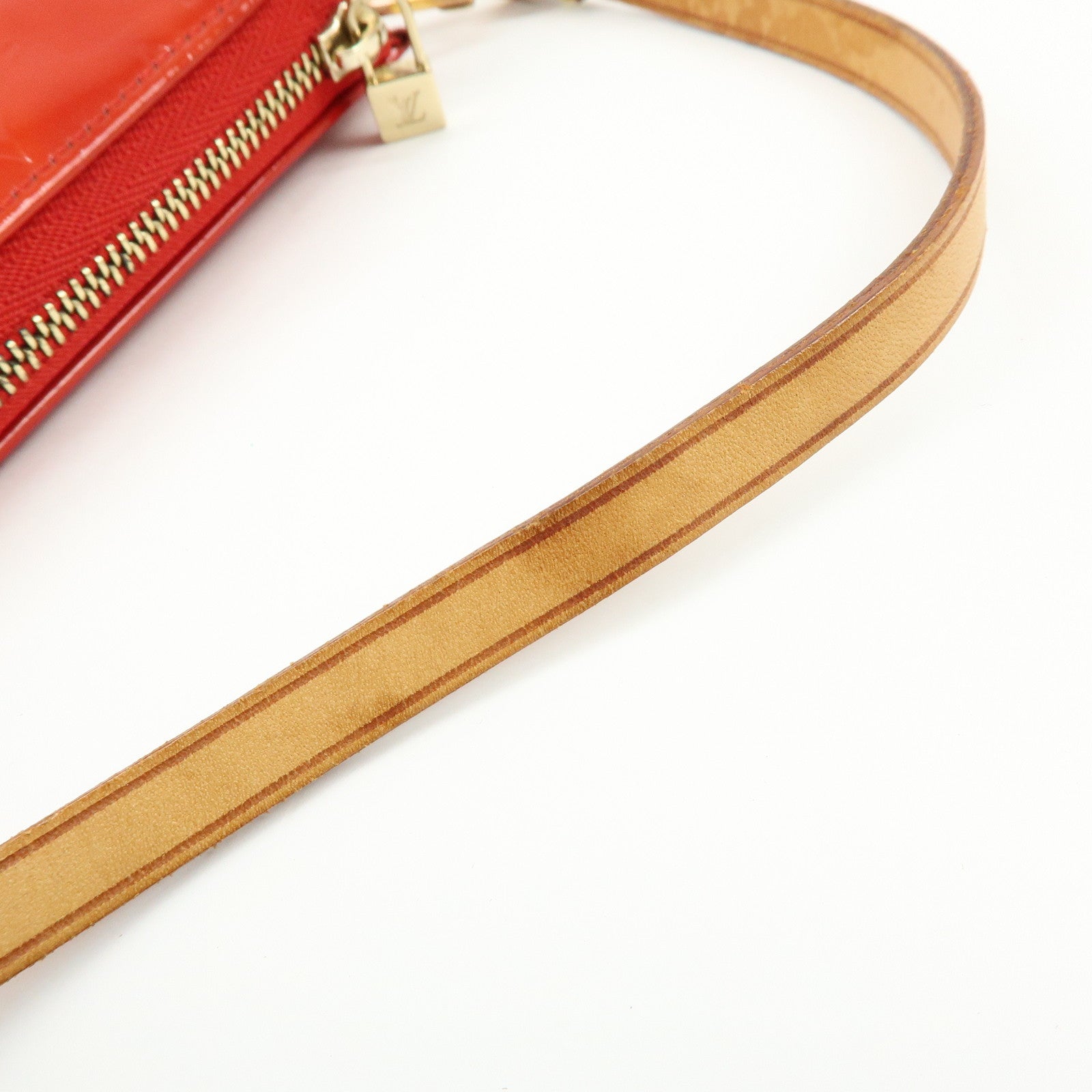 Louis Vuitton Monogram Vernis Lexington Accessoires Pouch Rouge M91132