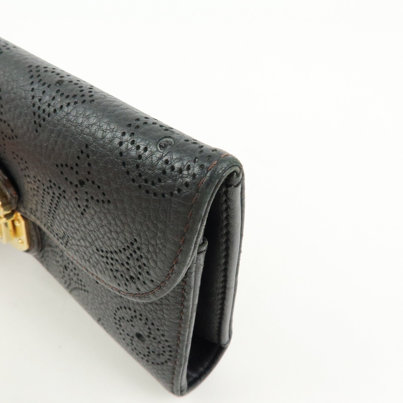 Louis Vuitton Monogram Mahina Portefeuille Amelia Wallet M95549