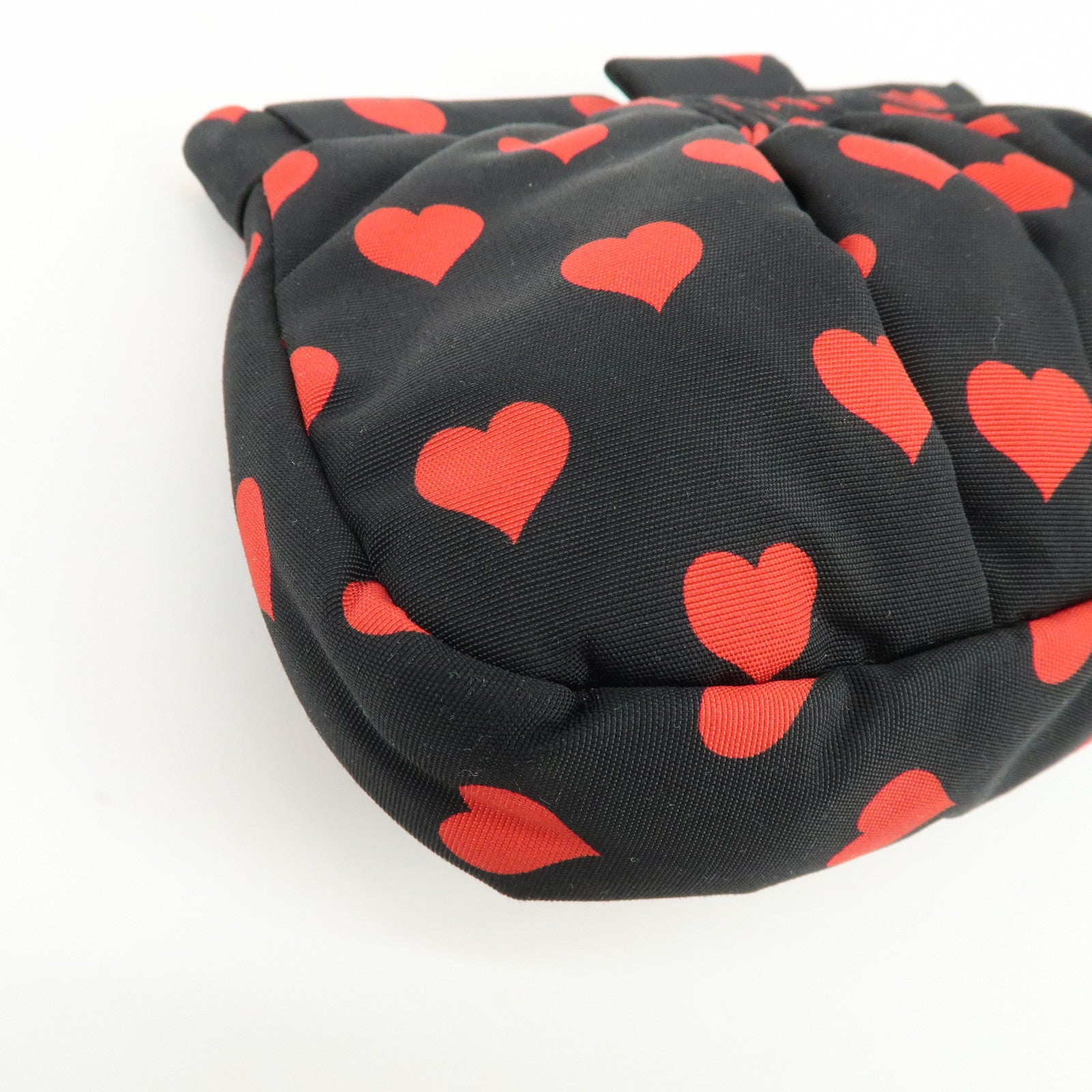 MIU MIU Nylon Heart Clutch Bag Pouch Black Red 5ND012