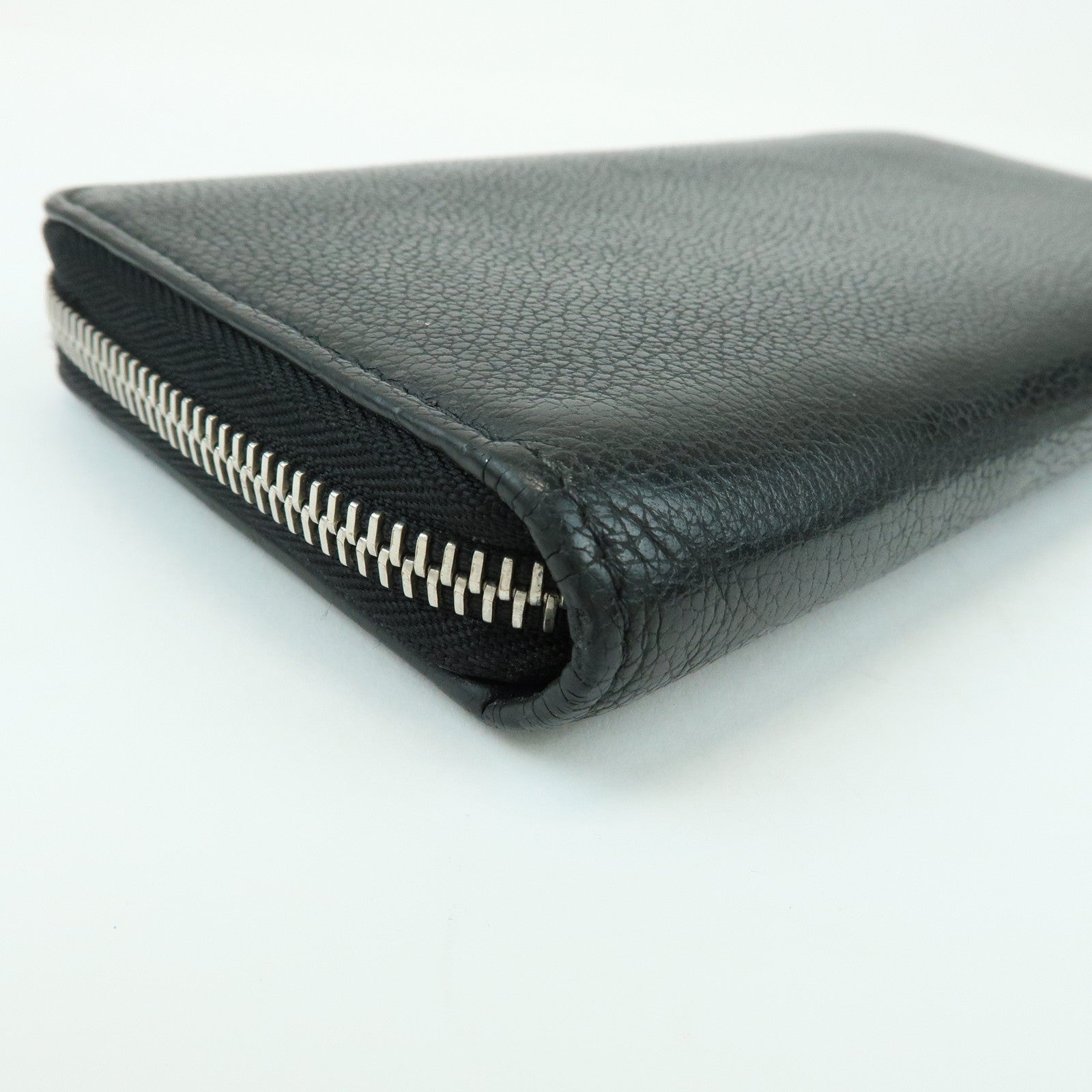 Louis Vuitton Leather Lockme Round Zippy Long Wallet Noir M62622