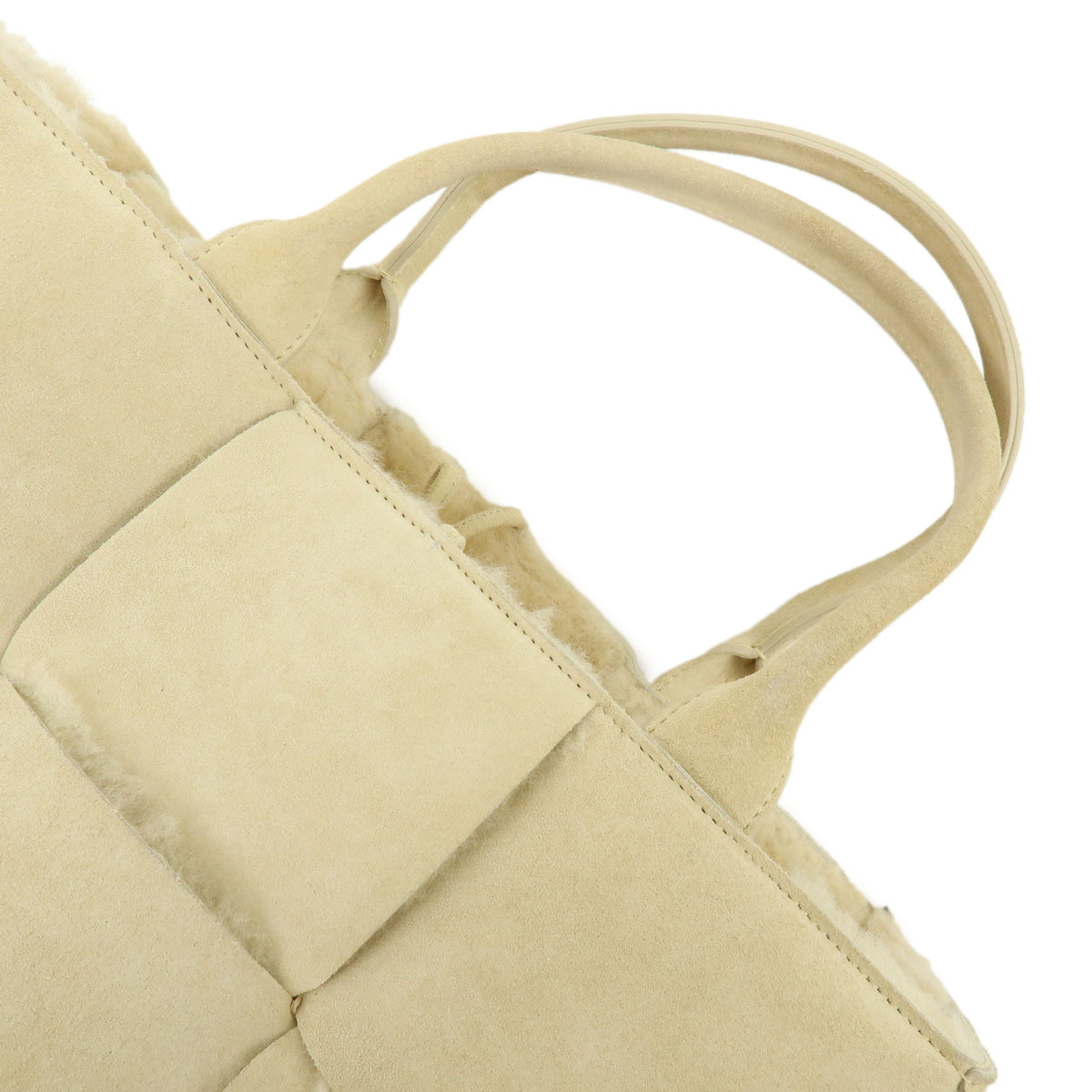 BOTTEGA VENETA Intorceciatto Arco Shearling Leather Hand Tote Bag Beige