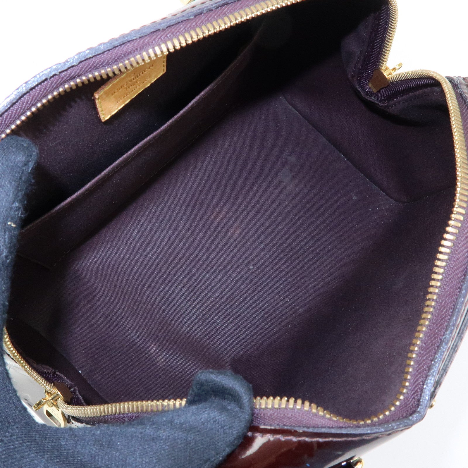Louis Vuitton Monogram Vernis Montana Leather Hand Bag Amarante M90057