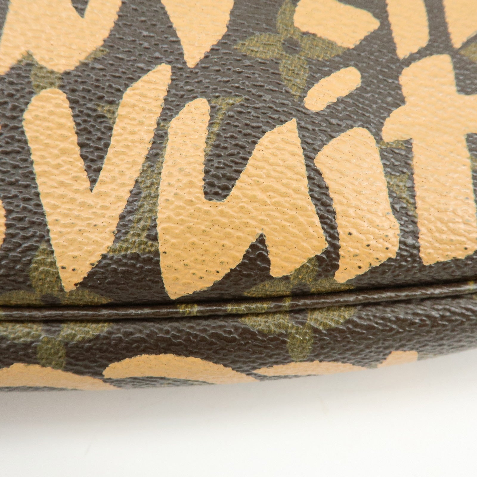 Louis Vuitton Monogram Graffiti Pochette Accessoires Hand Bag M92193