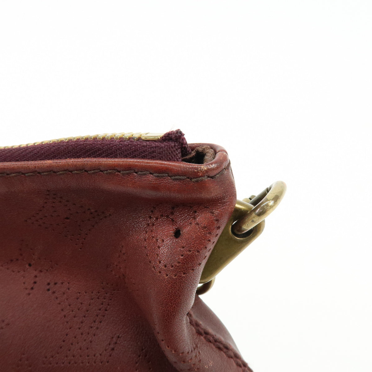 Louis Vuitton Monogram Onata Cuir Pochette Onata Aubergine M40003