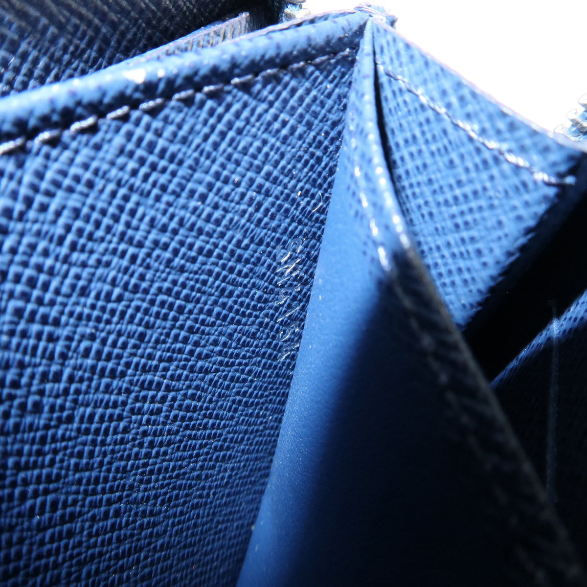 Louis Vuitton Epi Leather Zippy Coin Purse Wallet Indigo Blue M60384