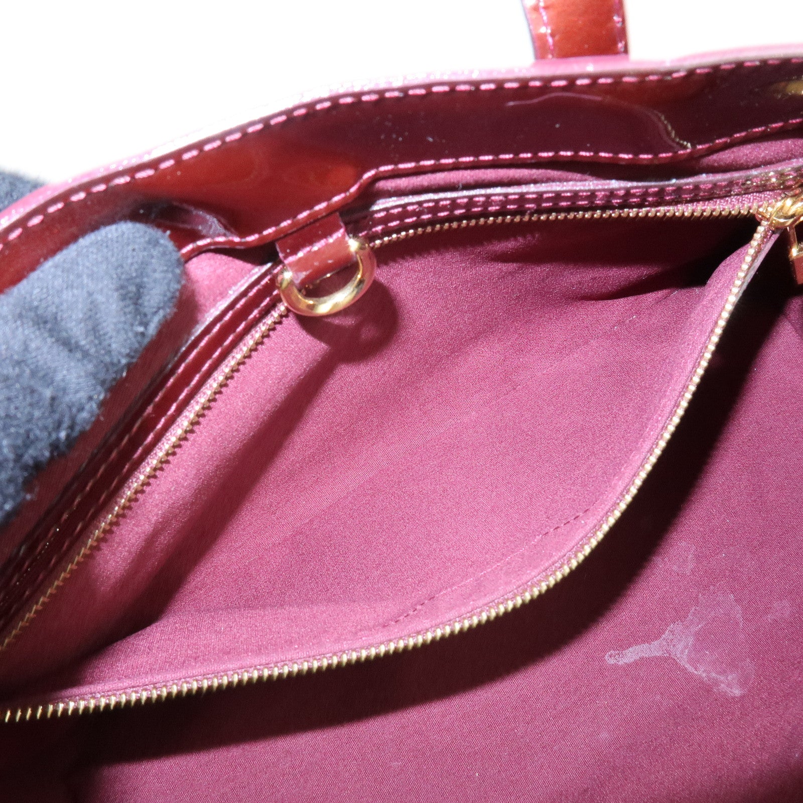 Louis Vuitton Monogram Vernis Wilshire PM Tote Bag Rouge M91644