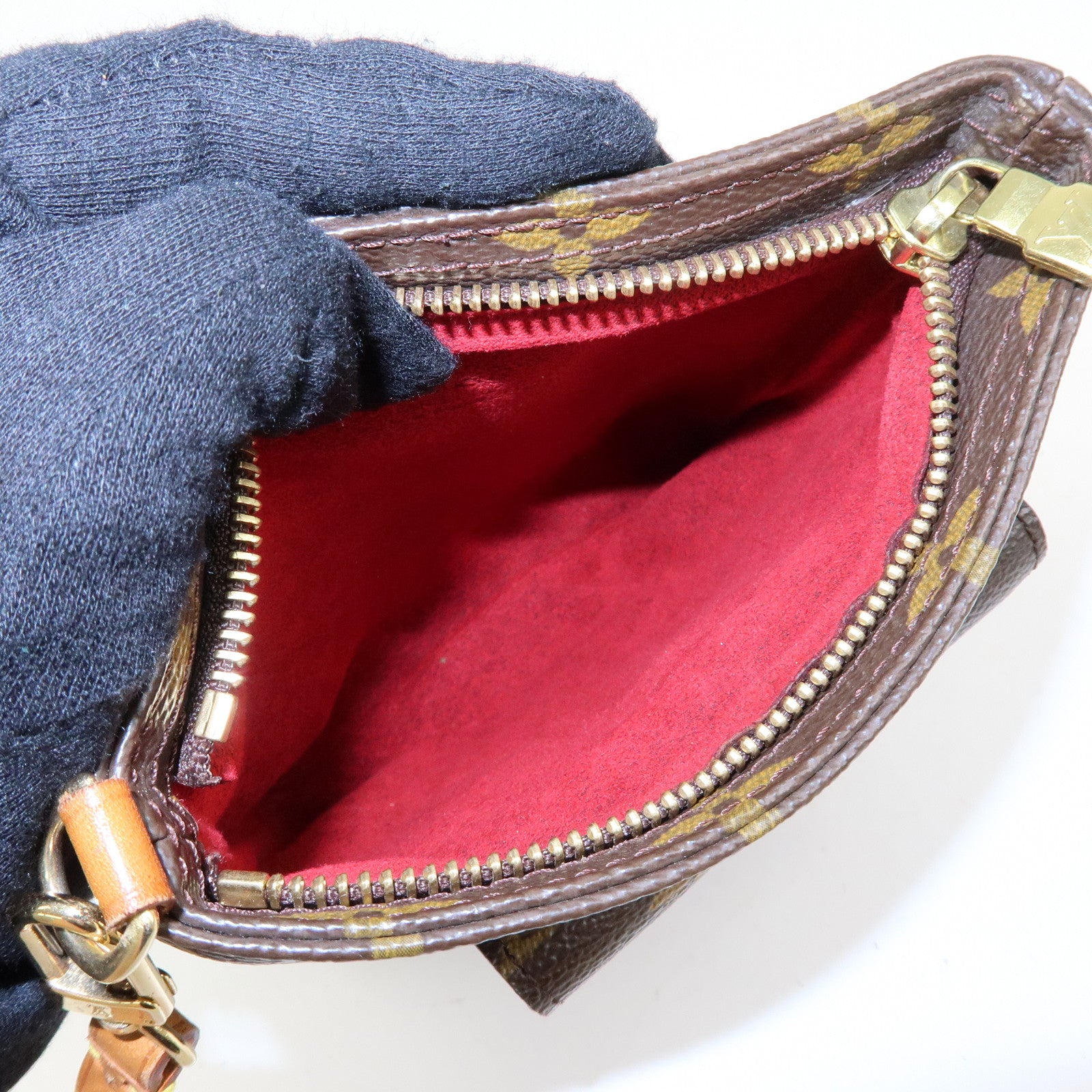 Louis Vuitton Monogram Partition Pouch Wristlet Bag Brown M51901