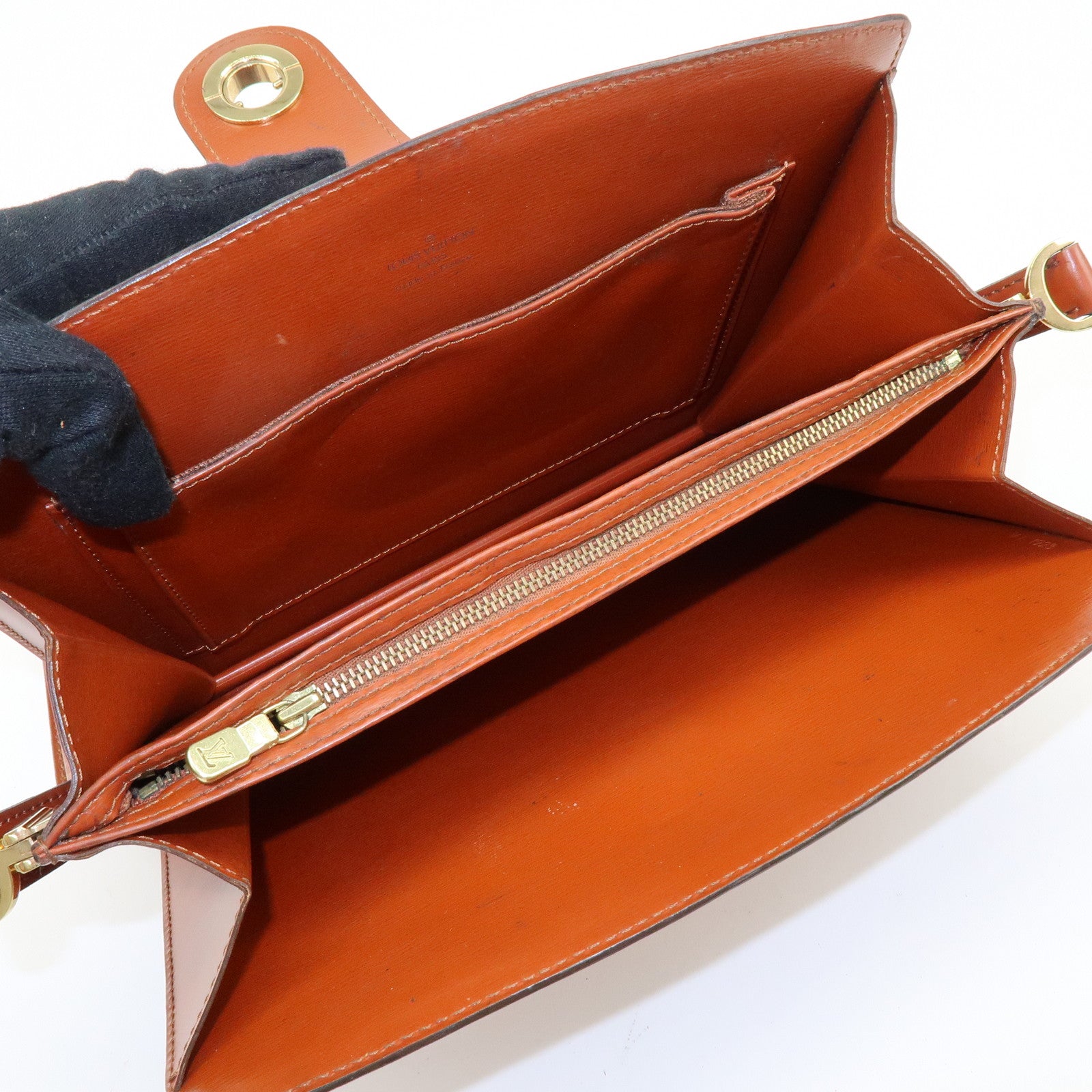 Louis Vuitton Epi Leather Capucines Shoulder Bag Kenya Brown M52343