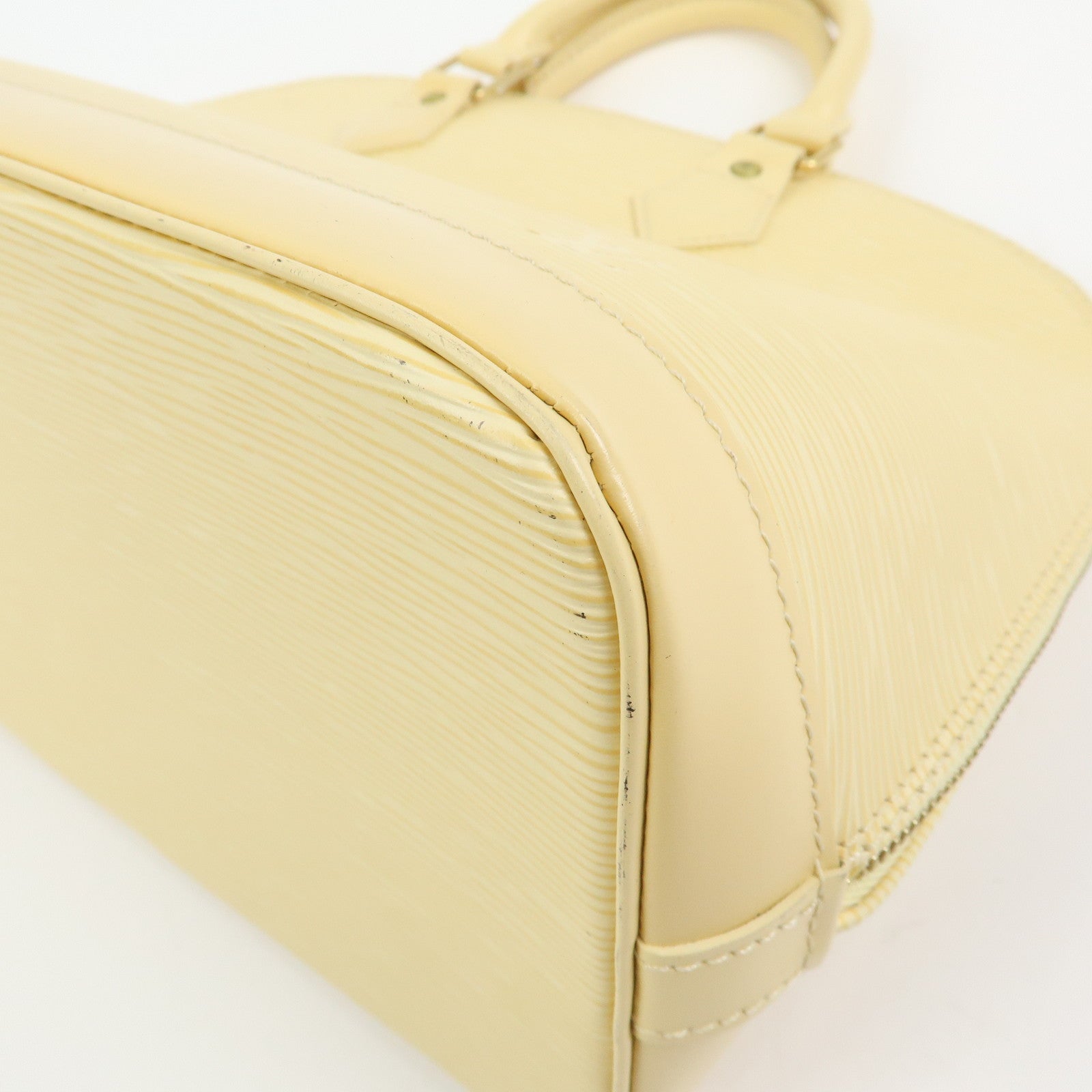 Louis Vuitton Alma Epi Leather Hand Bag Vanilla M5214A