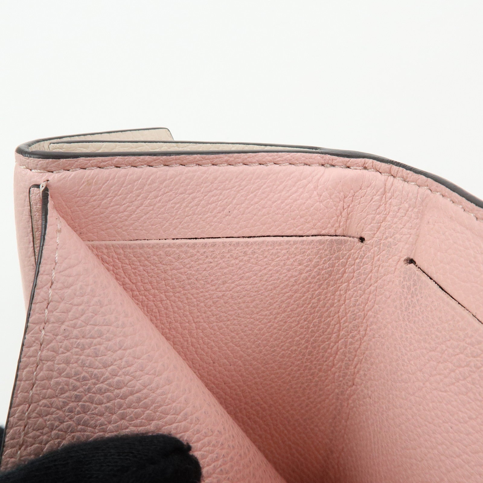 Louis Vuitton Portefeuille Lockmini Taurillon Compact Wallet M80785