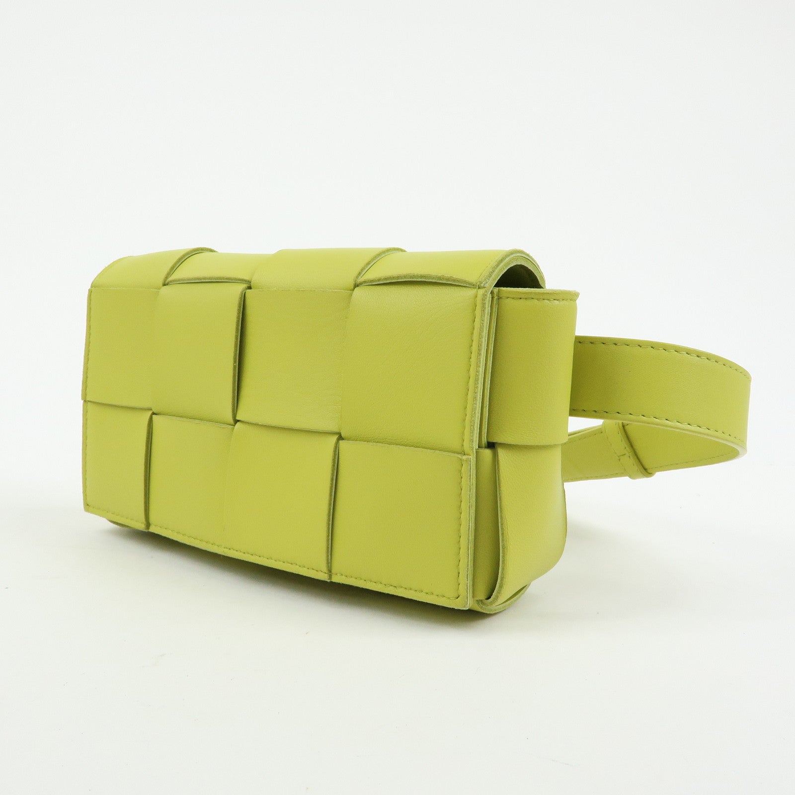 BOTTEGA VENETA Cassette Intrecciato Leather Belt Bag Waist Bag Green