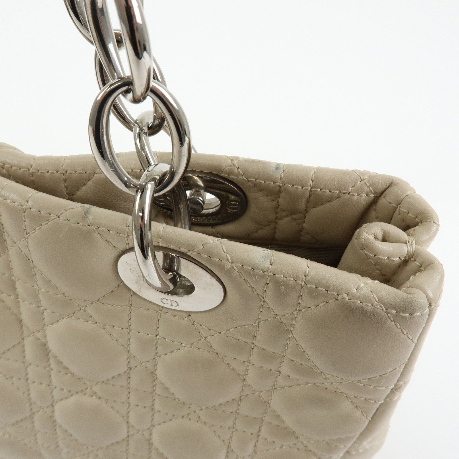 Christian Dior Lady Dior Cannage Lamb Skin Hand Bag Ivory