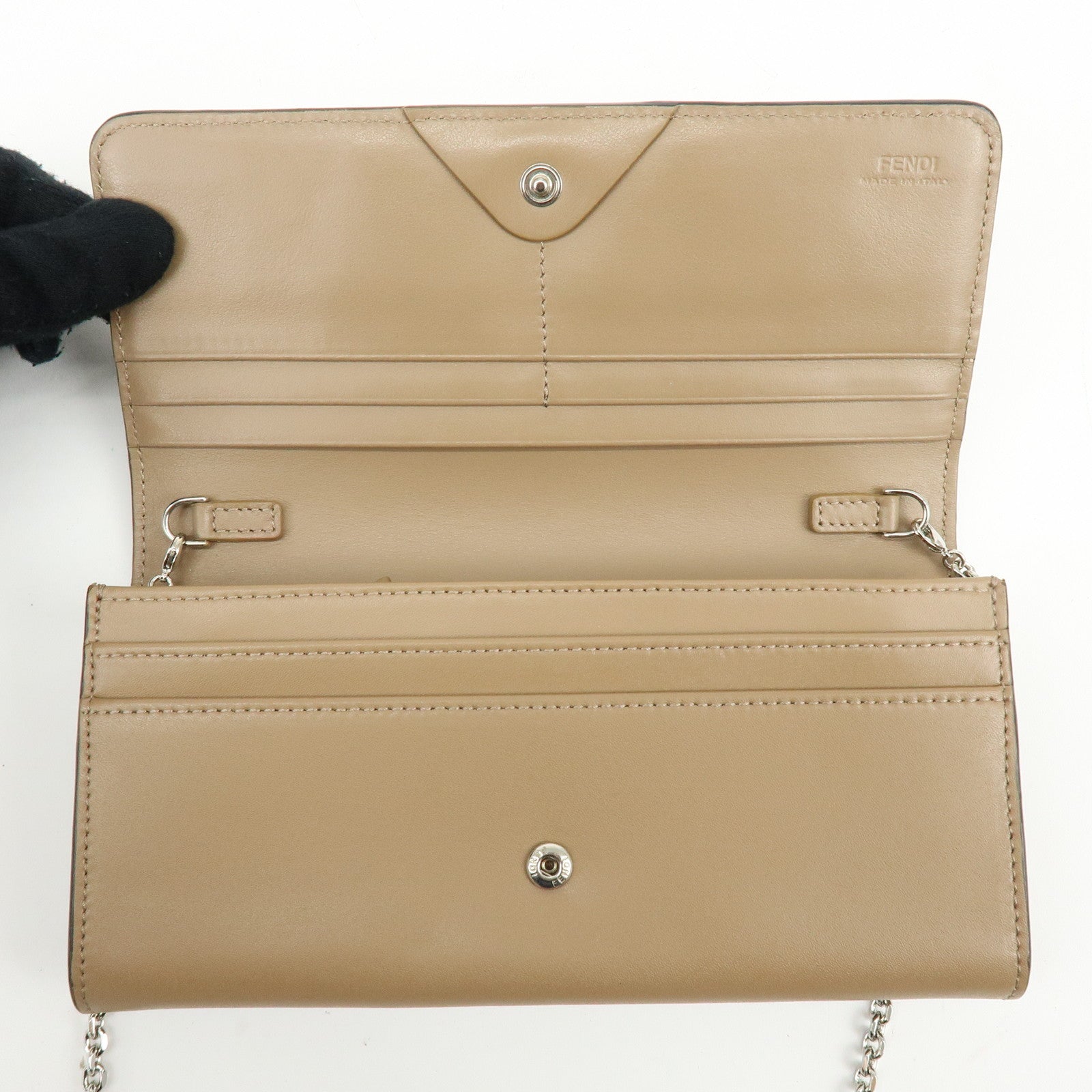 FENDI Leather Studs Chain Shoulder Wallet Long Wallet Beige 8M0365