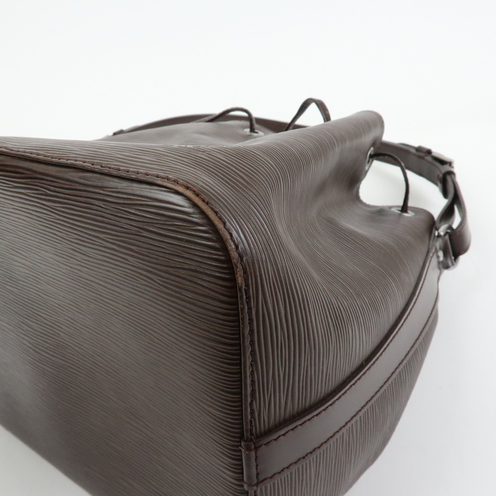 Louis Vuitton Epi Petit Noe Leather Shoulder Bag Mocha M5901D