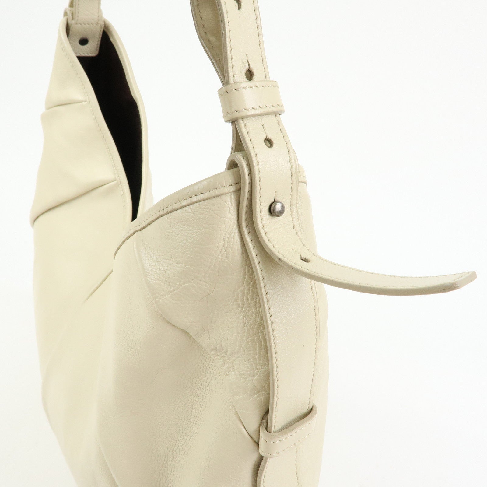 YVES SAINT LAURENT PARIS Mombasa Shoulder Bag Horn Handle 95363