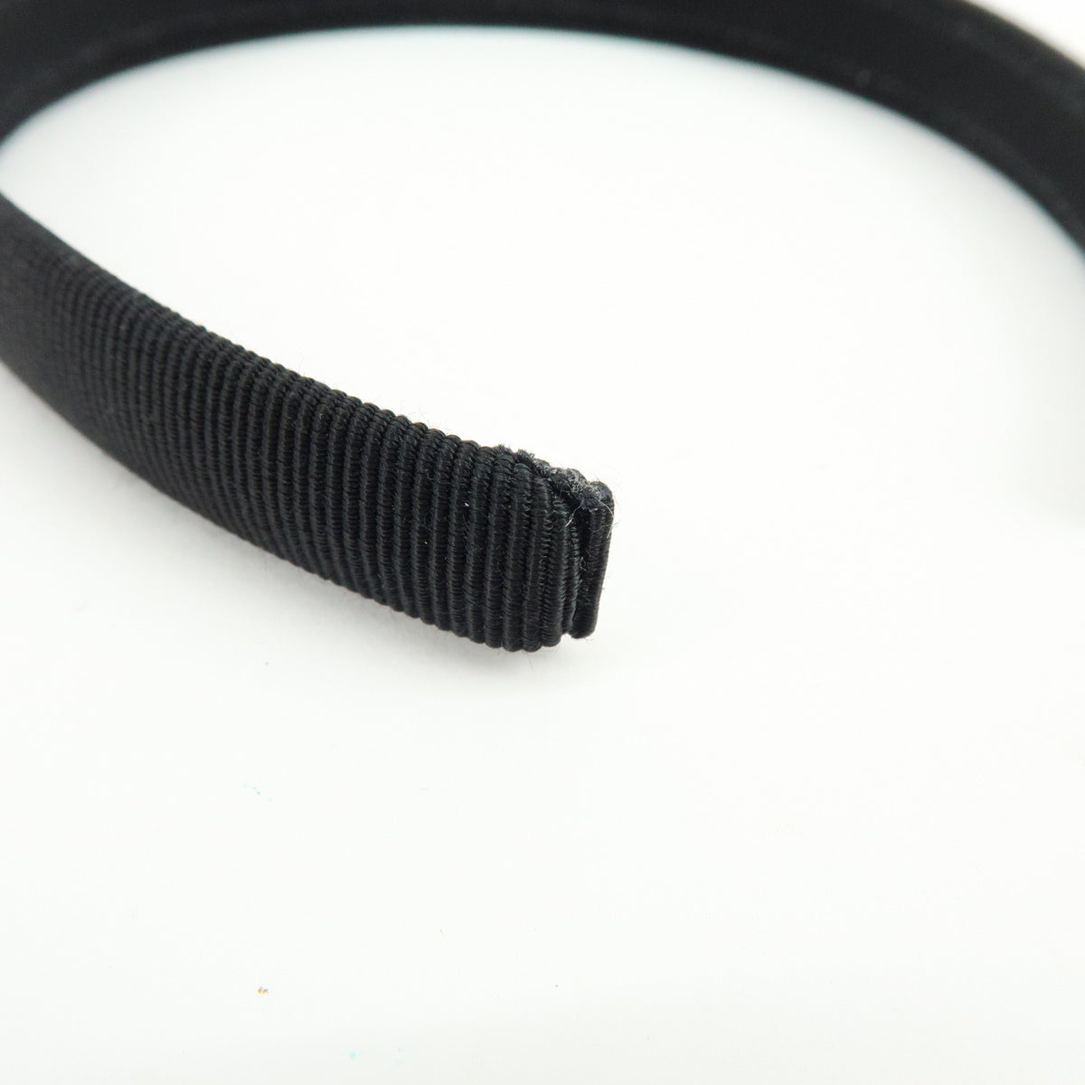 Ferragamo Vara Bow Ribbon Viscose Hair Accessory Black Gold