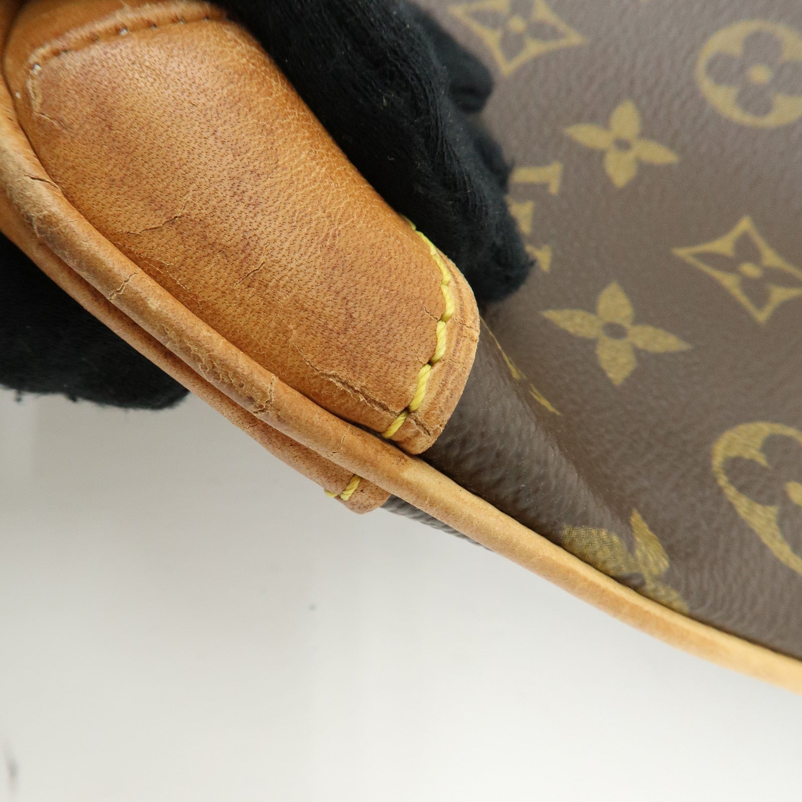 Louis Vuitton Monogram Coussin GM Hand Bag Shoulder Bag Brown M51141