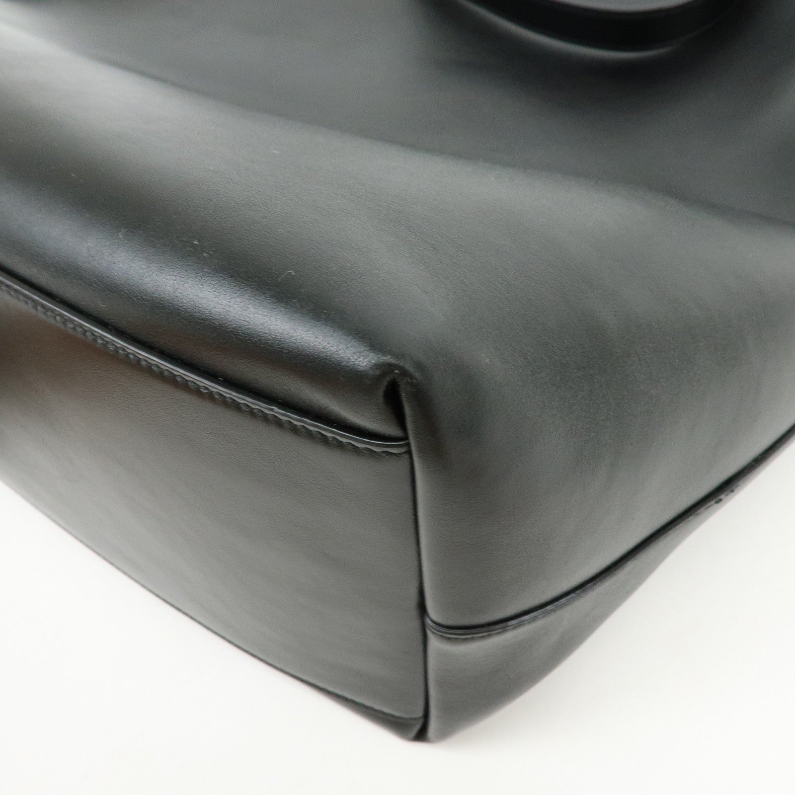 SAINT LAURENT PARIS Sac Bold Hobo Calf Leather Shoulder Bag 819623