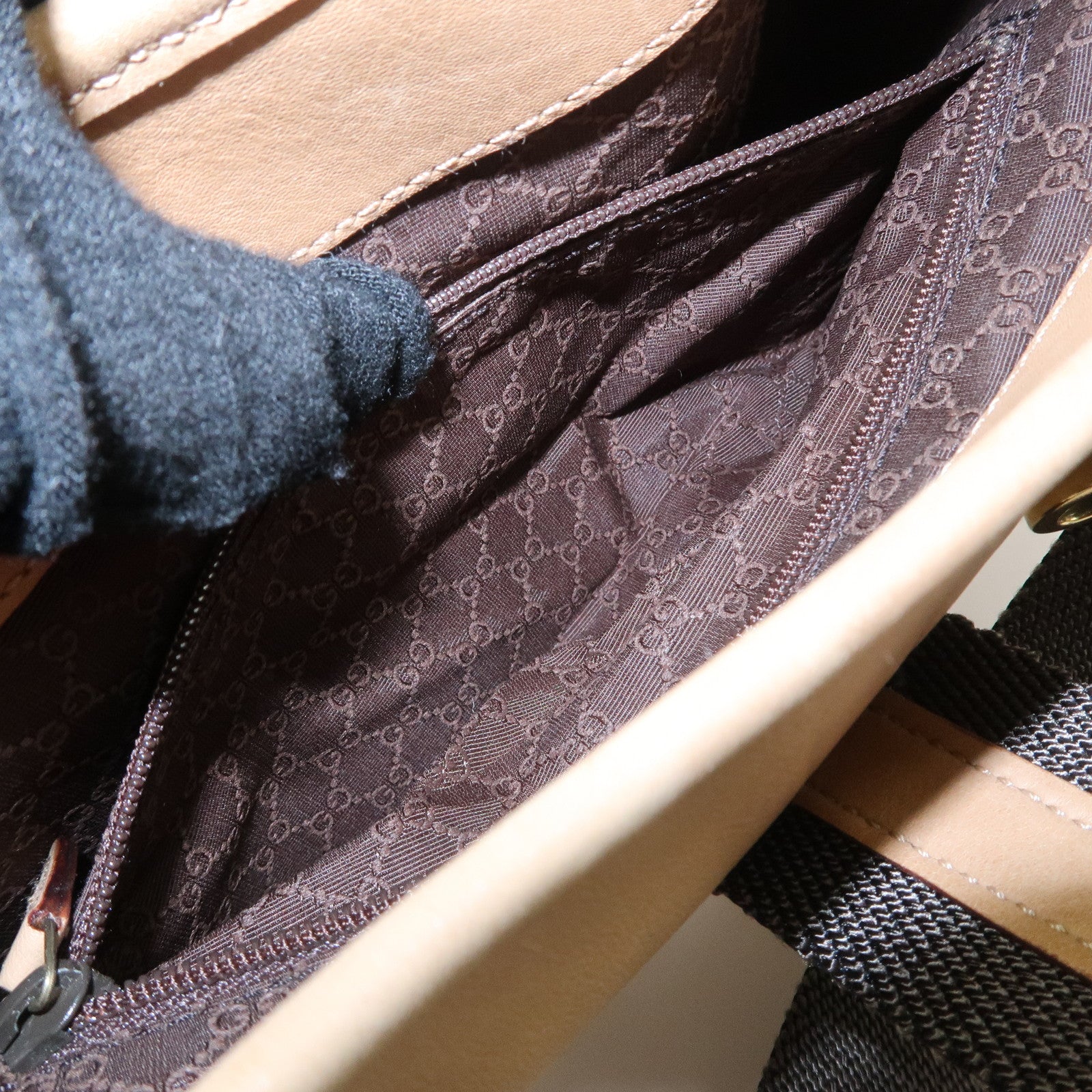 GUCCI Leather Shoulder Bag Beige Gold HDW 92736 Used