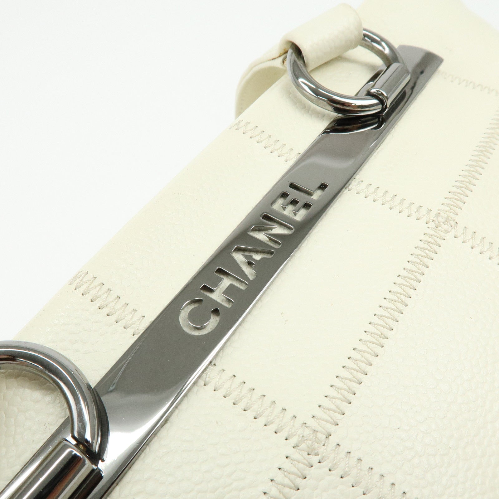 CHANEL Chocolate Bar Caviarskin Shoulder Bag Hand Bag White A26135