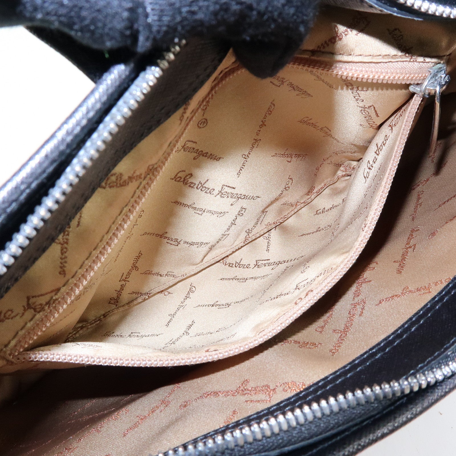 Ferragamo Gancini Leather Shoulder Bag Hand Bag Black
