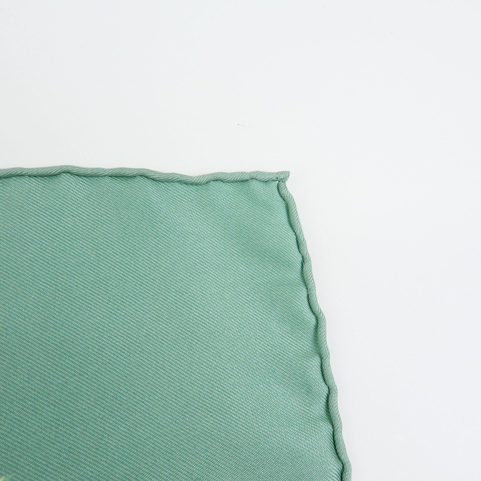 HERMES Carre 90 Silk 100% Scarf EQUATEUR Light Green Brown White