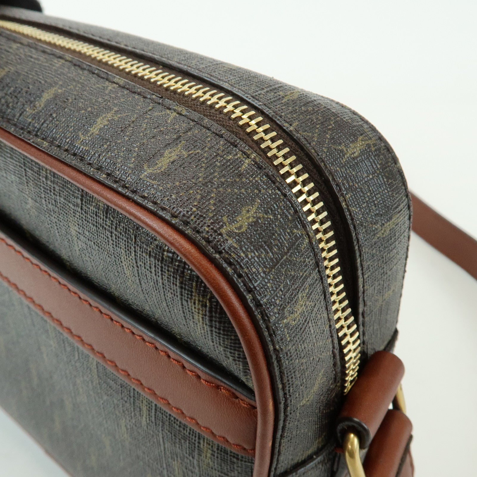 SAINT LAURENT PARIS Le Monogramme Camera Bag Shoulder Bag 669957