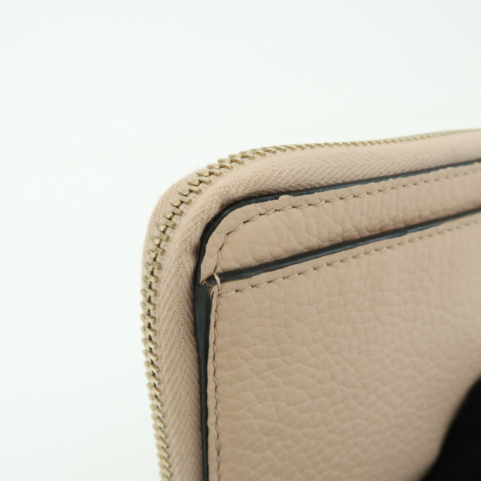 Chloe Alphabet Leather Fragment Case Coin Case Pink Beige