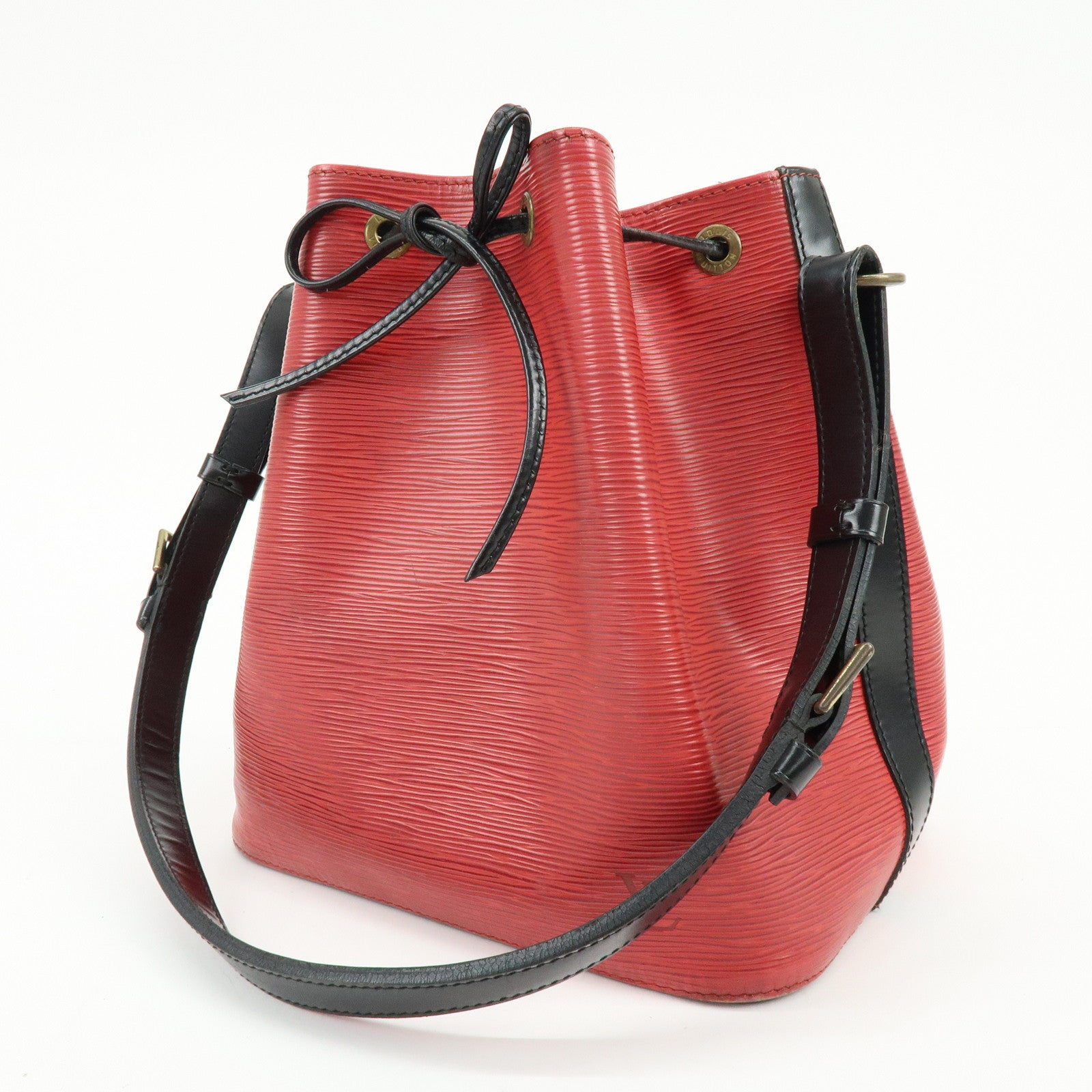 Louis Vuitton Epi Petit Noe Shoulder Bag Noir Castilian Red M44172