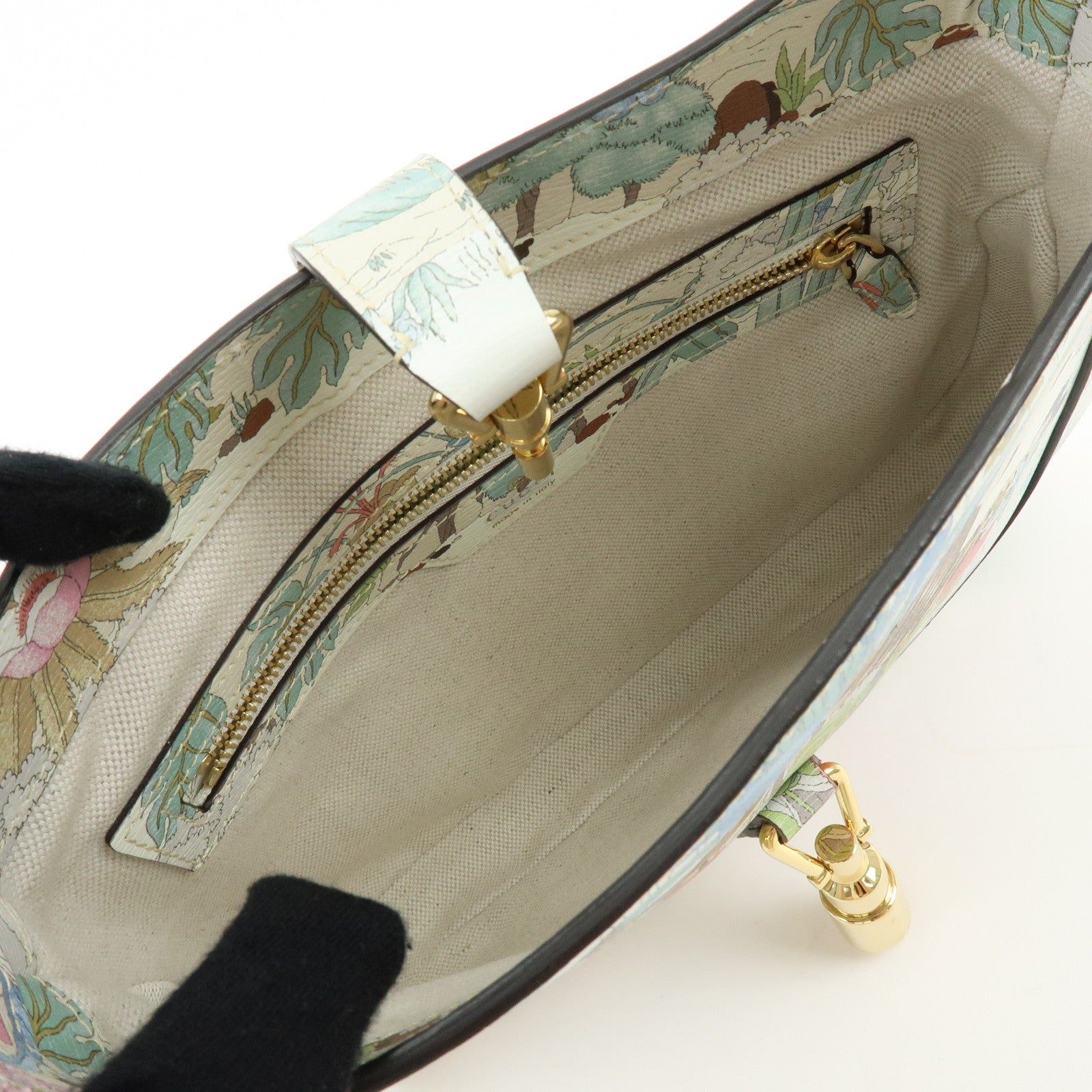 GUCCI Jackie 1961 Tiger Leather Shoulder Bag White Multicolor 636709