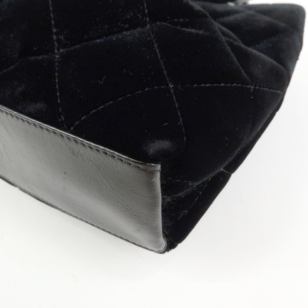 CHANEL Matelasse Velour Leather Ring Handle Hand Bag Black