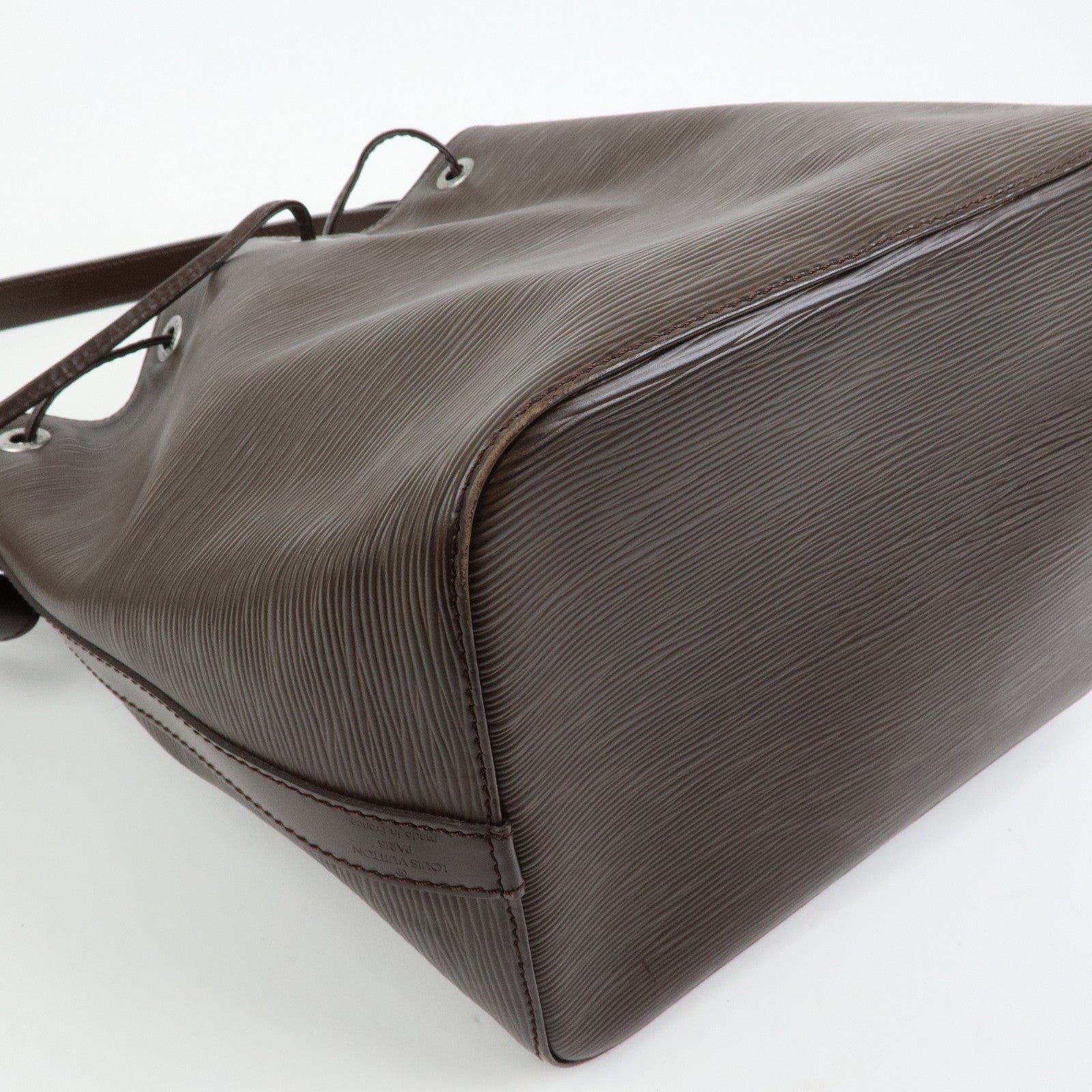 Louis Vuitton Epi Petit Noe Leather Shoulder Bag Mocha M5901D