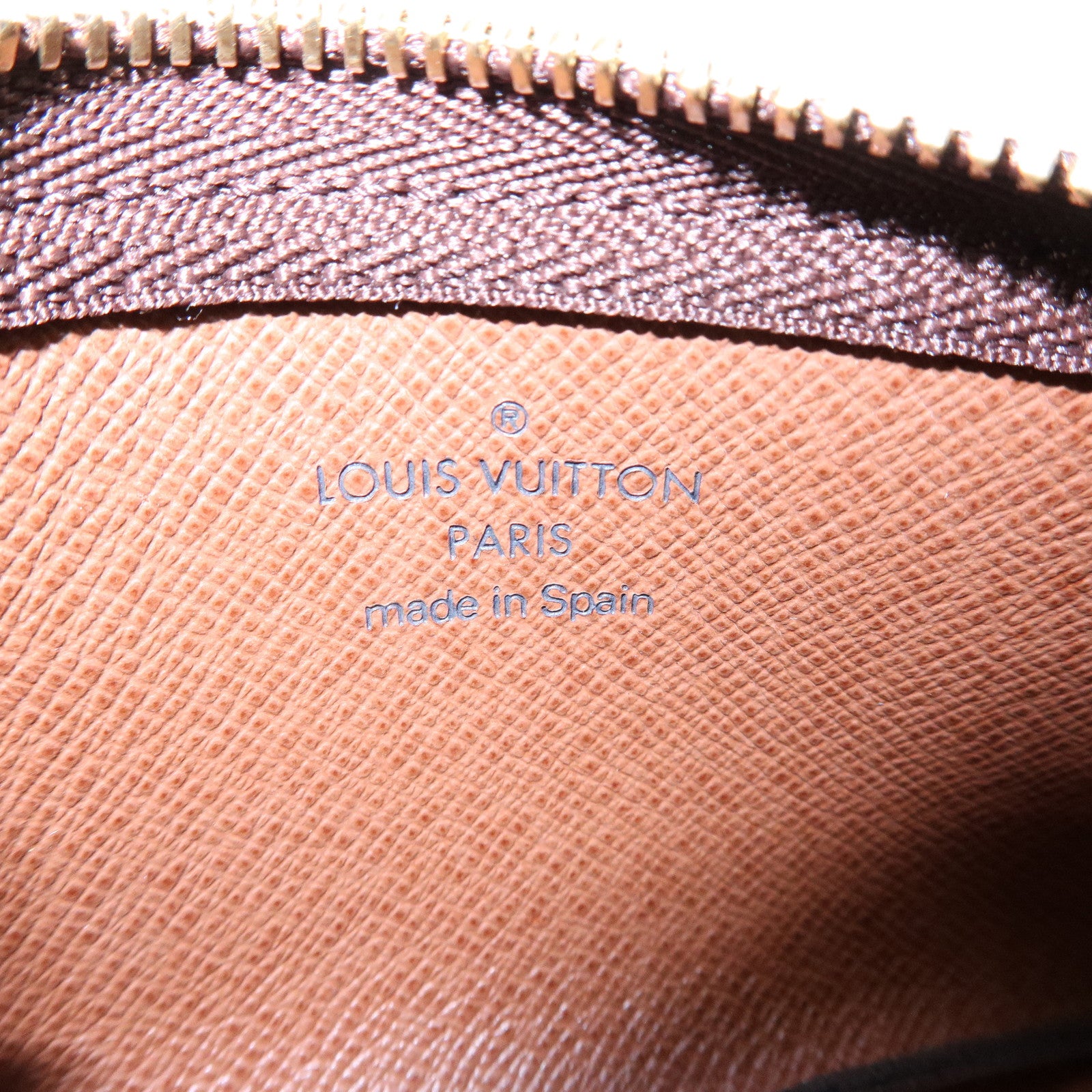 Louis Vuitton Monogram Pochette Cles Coin Case Key Case M62650